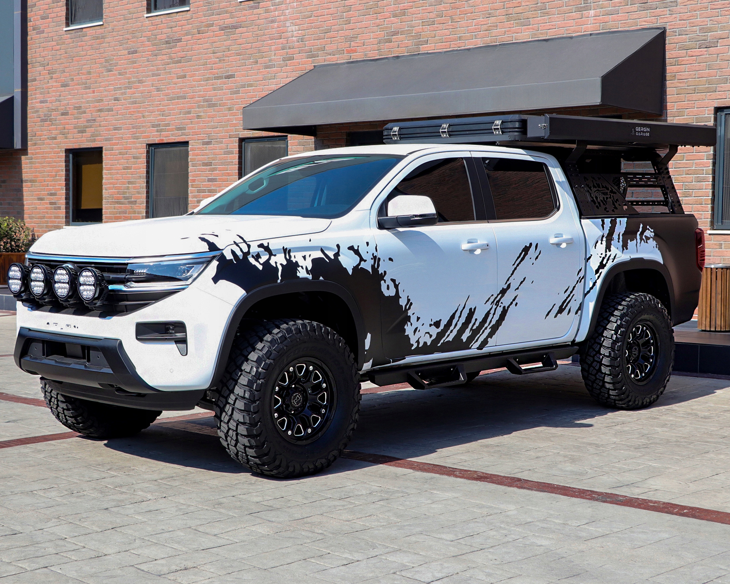 Stopnie boczne z oświetleniem progi rury do DODGE RAM 1500 CREW CAB 2019- EAN (GTIN) 5904708679481