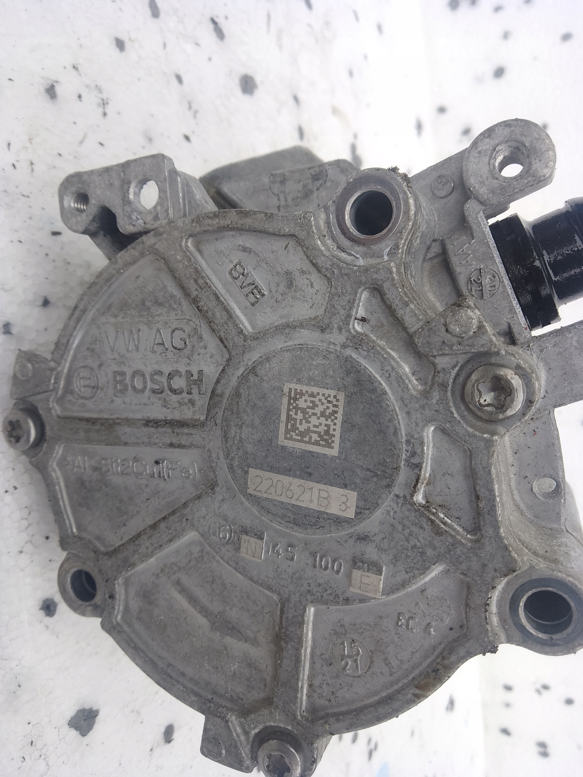 pump vacuum vacuu VW ARTEON 06N145100E