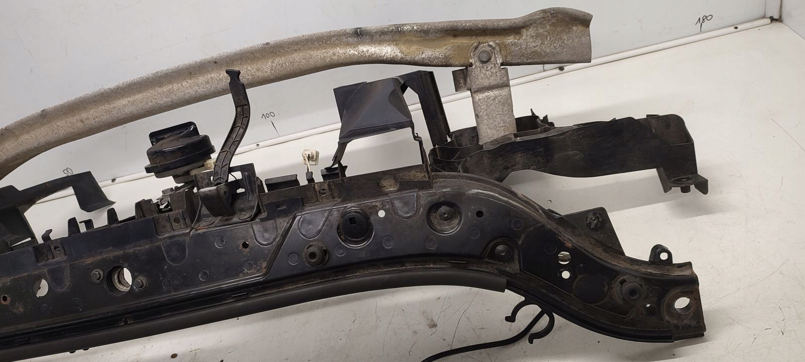 support panel for radiators pillar iron Renault Megane II 1,9 DCI