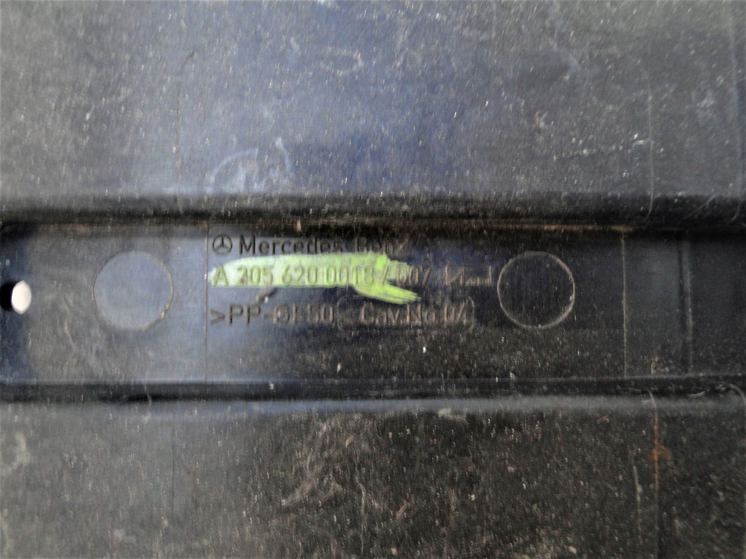 MERCEDES GLC 253 X/C PODSTAWA AKUMULATORA OBUDOWA Typ samochodu Samochody osobowe