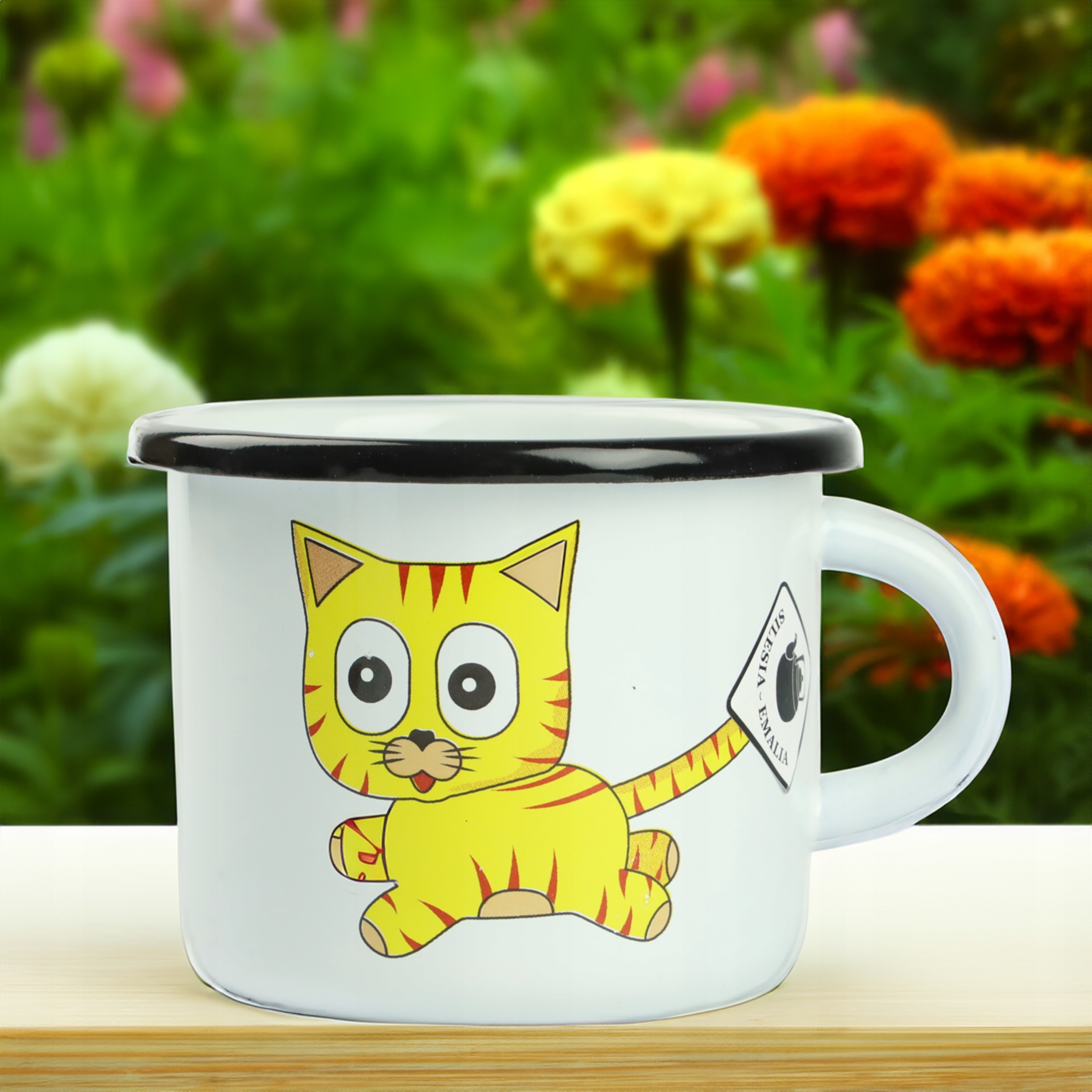 KUBEK EMALIOWANY 500ML Z UCHEM 9CM WZÓR KOTEK KRZYŚ DO KAWY HERBATY