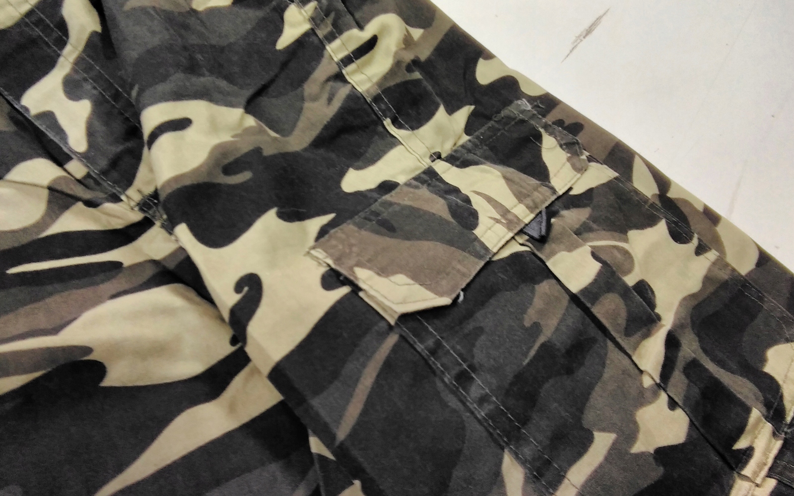 Spodnie męskie. Moro. Wojskowe Ocieplane Rozm. 2XL Wzór dominujący moro