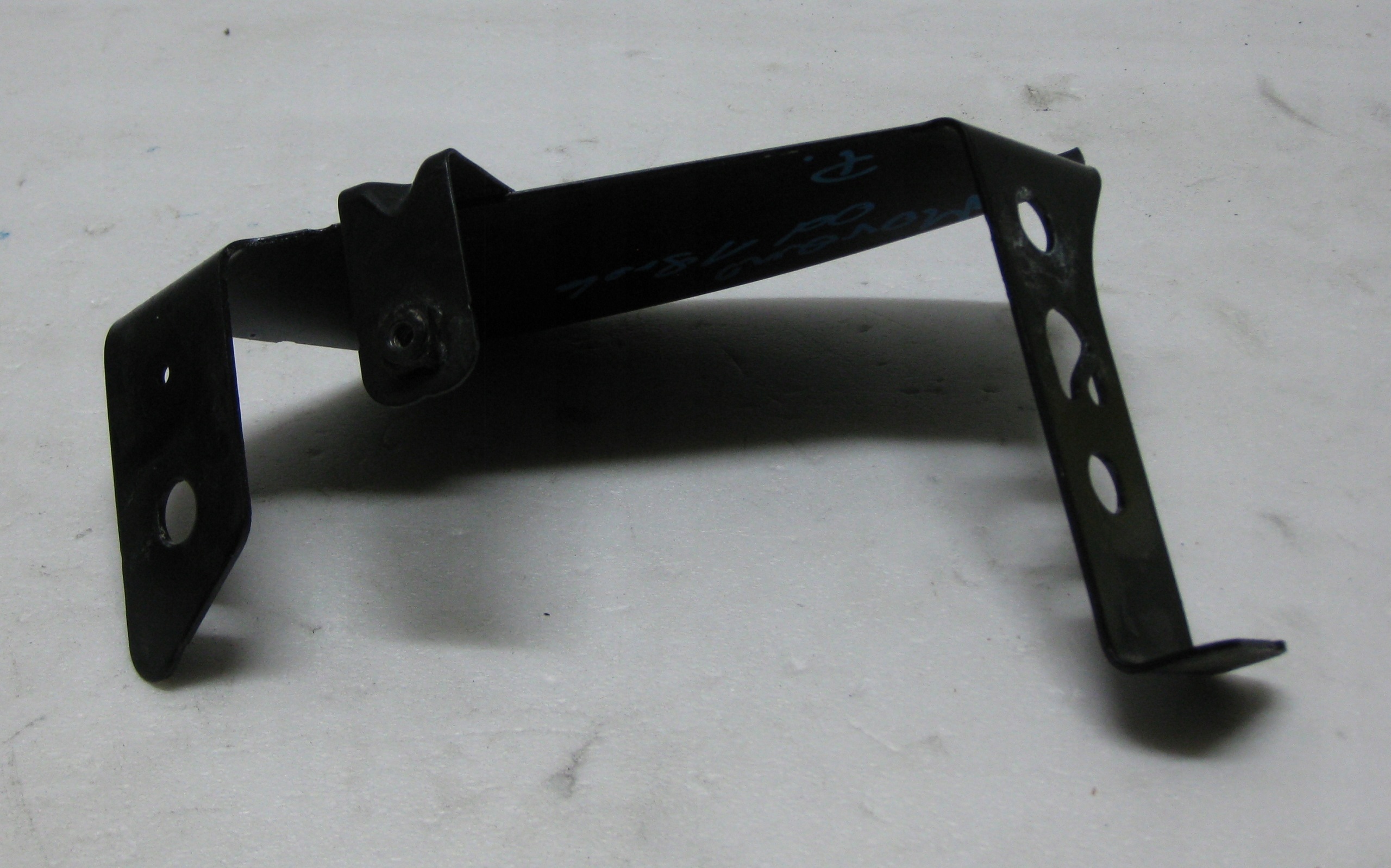RENAULT MASTER III right holder of a bumper front 744623971R