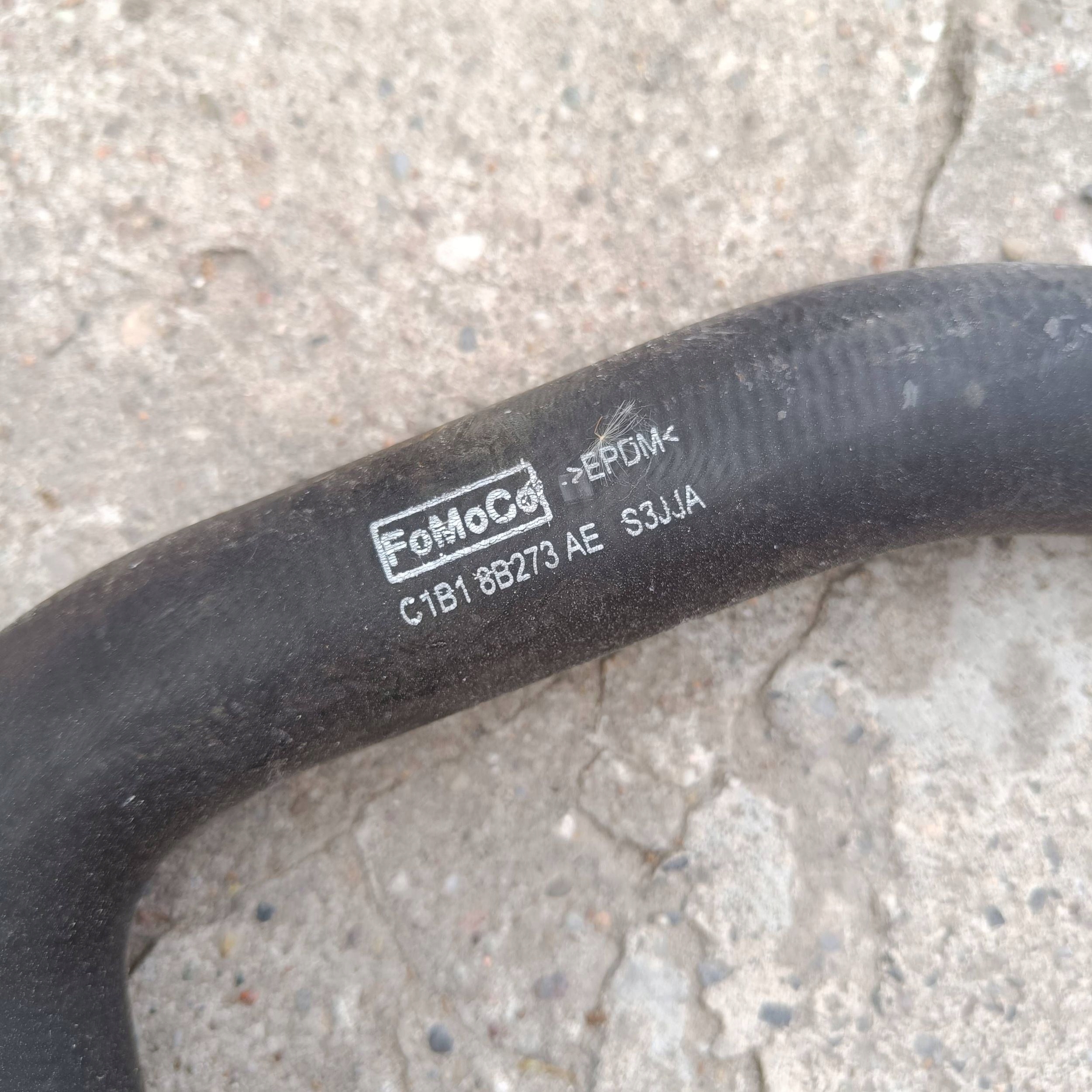 Ford Fiesta MK7 1.0 2013 wiring / hose radiator