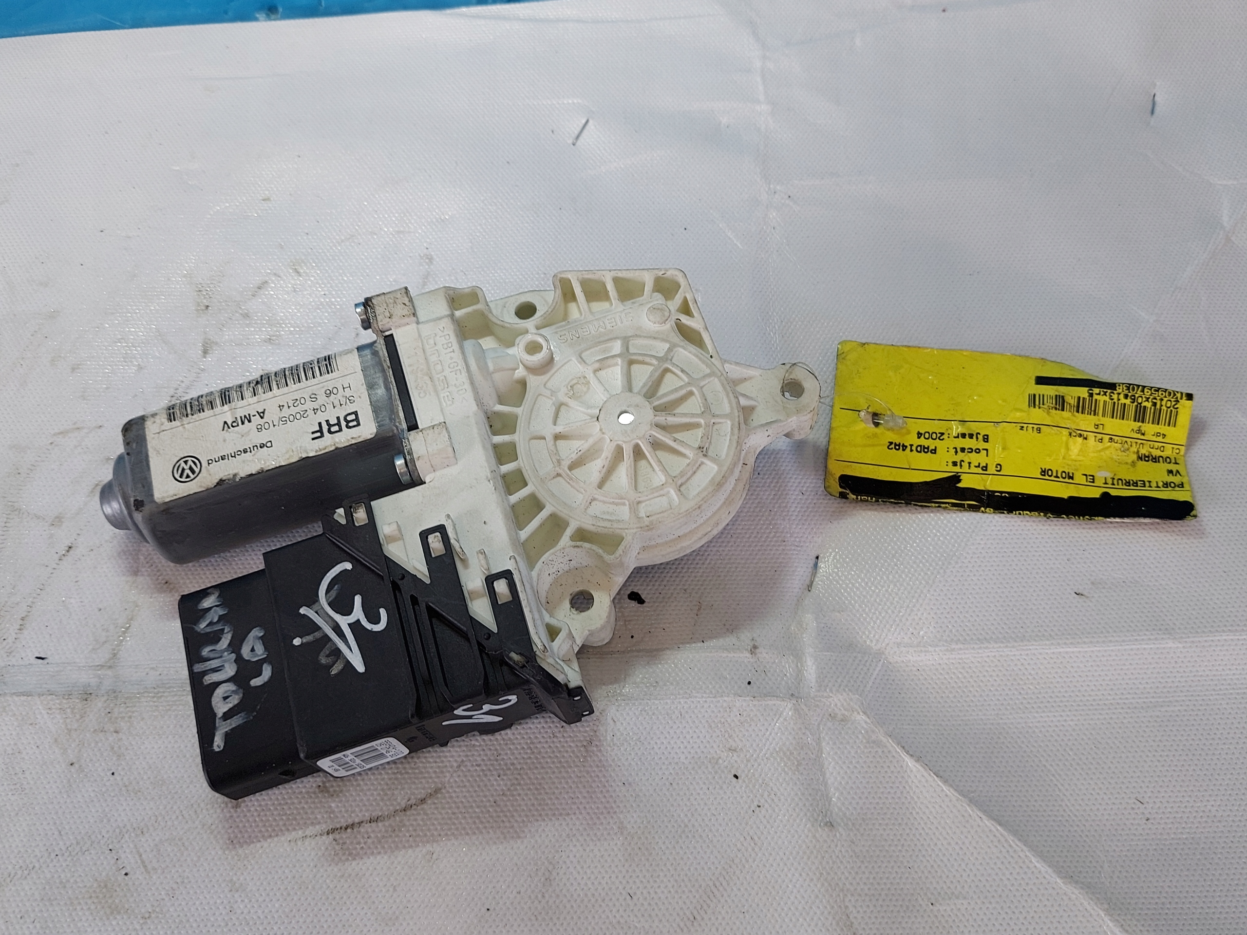 engine lifting windows TOURAN 993424100 left rear part