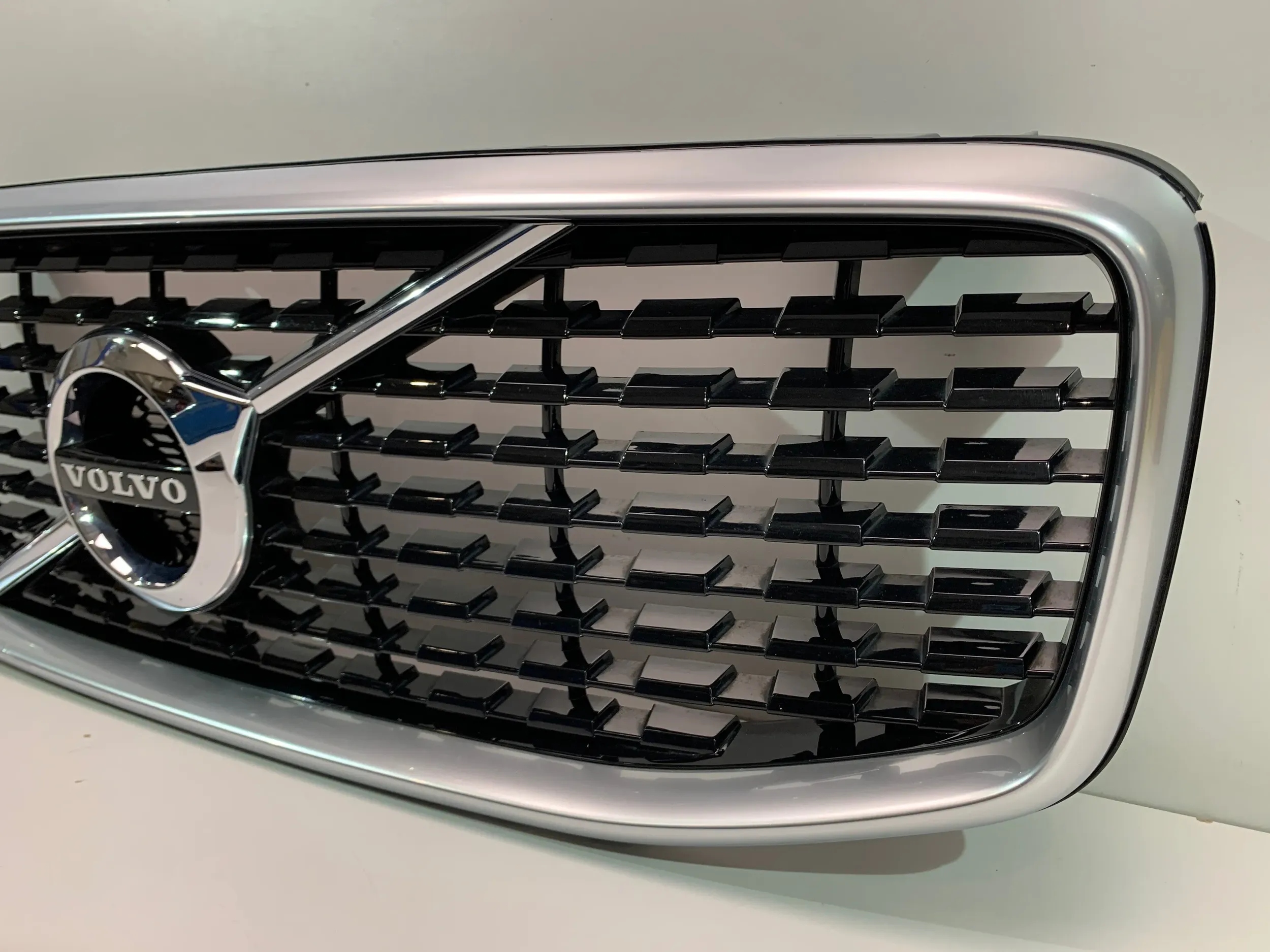 Volvo XC60 Kühlergrill FRONTGRILL Kühlergitter - Thumbnail 4