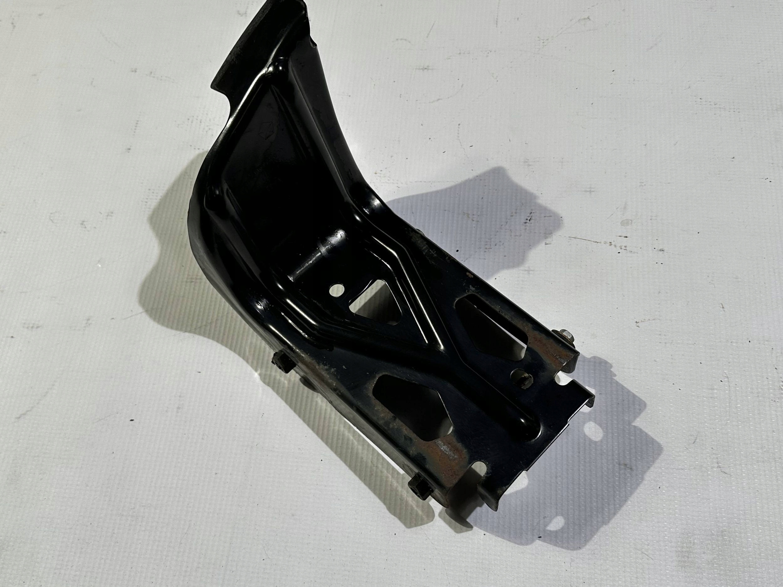 Halter Halter kiel belki der Stoßstange Dodge Challenger 2008 - 2014