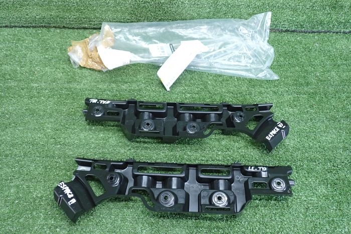 RENAULT ESPACE VI 23- support bumper rear L+P