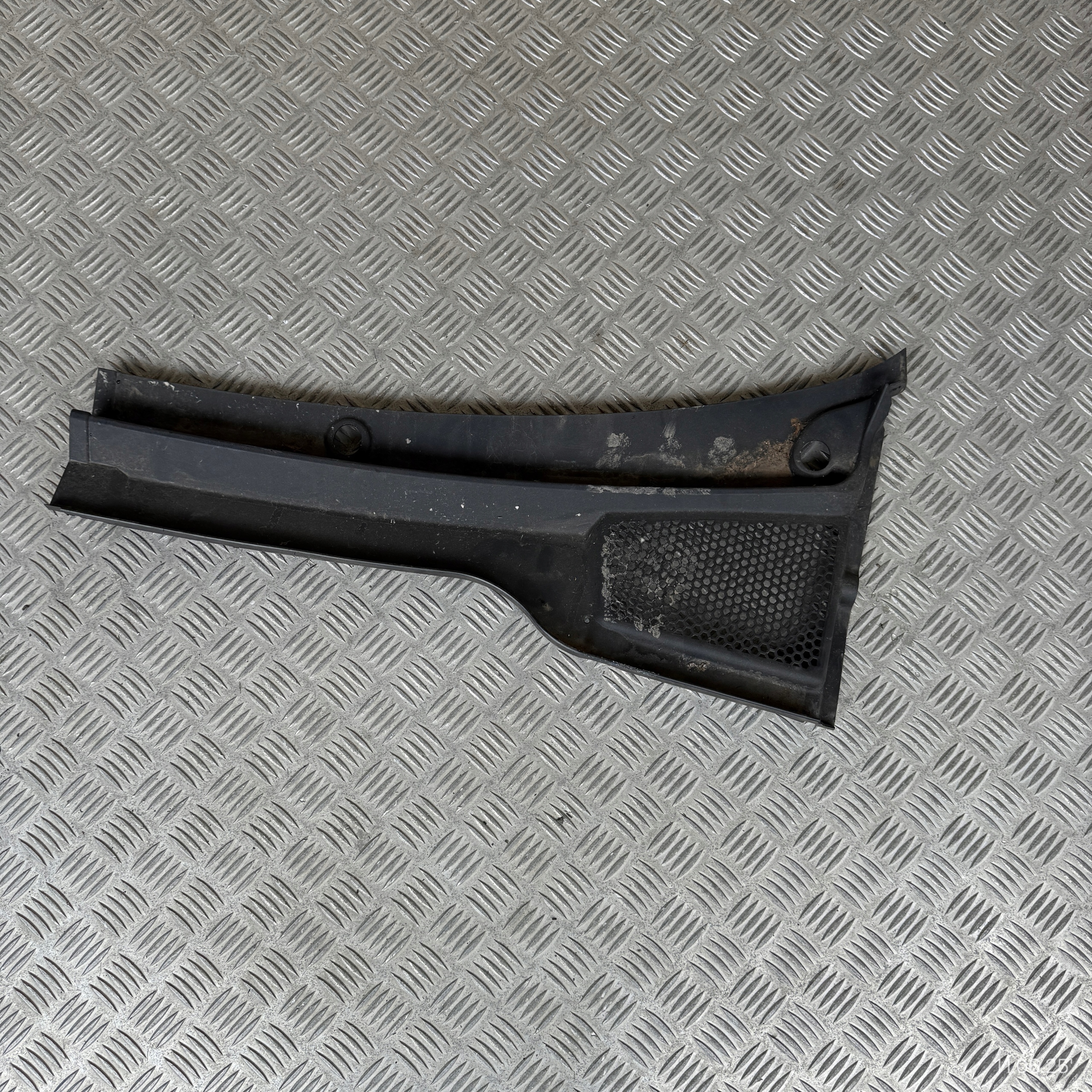 torpedo left SEAT ARONA 6F1819403N