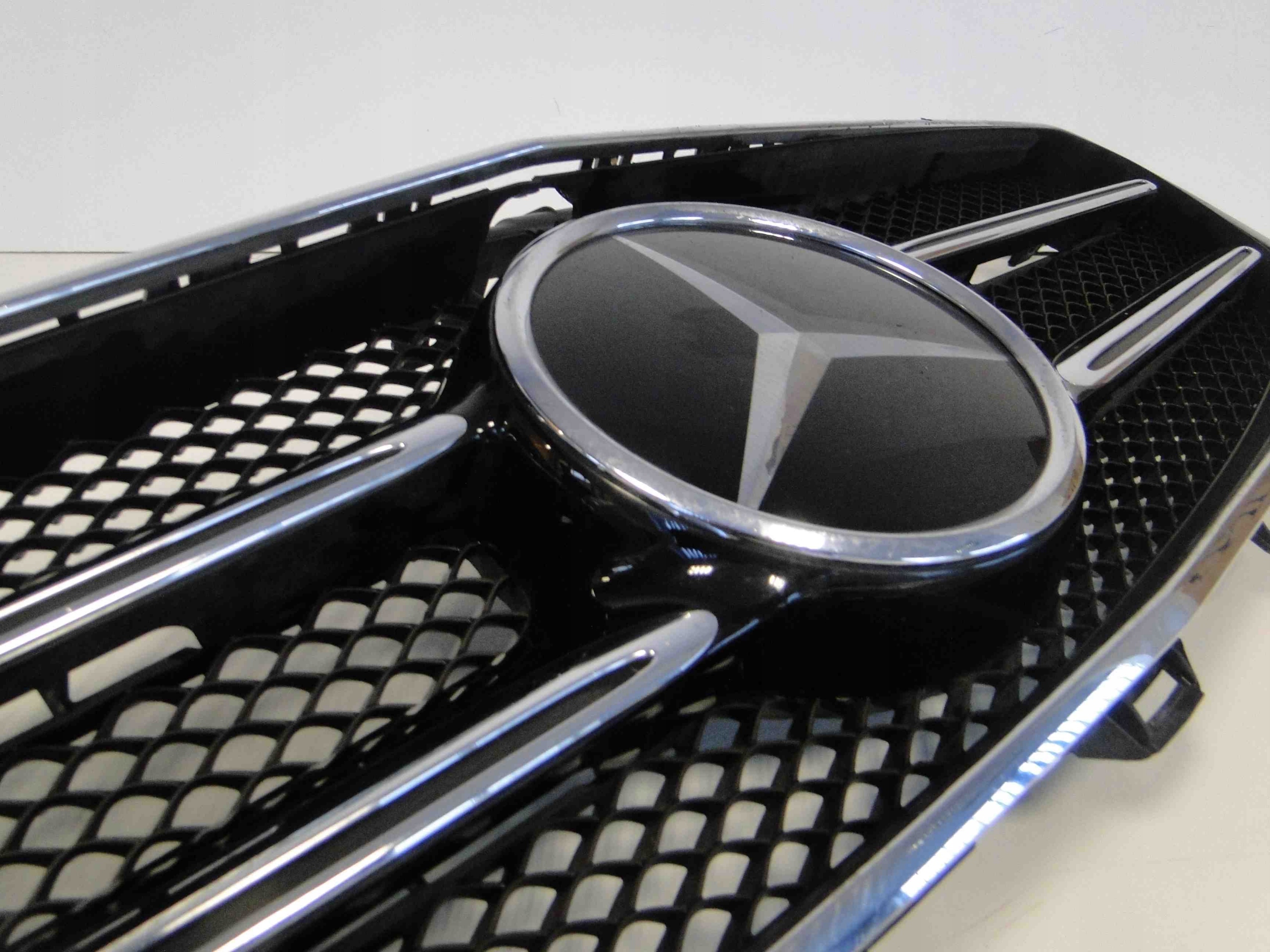 MERCEDES E KLASA W213 213 AVANT AMG GRILL ATRAPA Typ samochodu Samochody osobowe