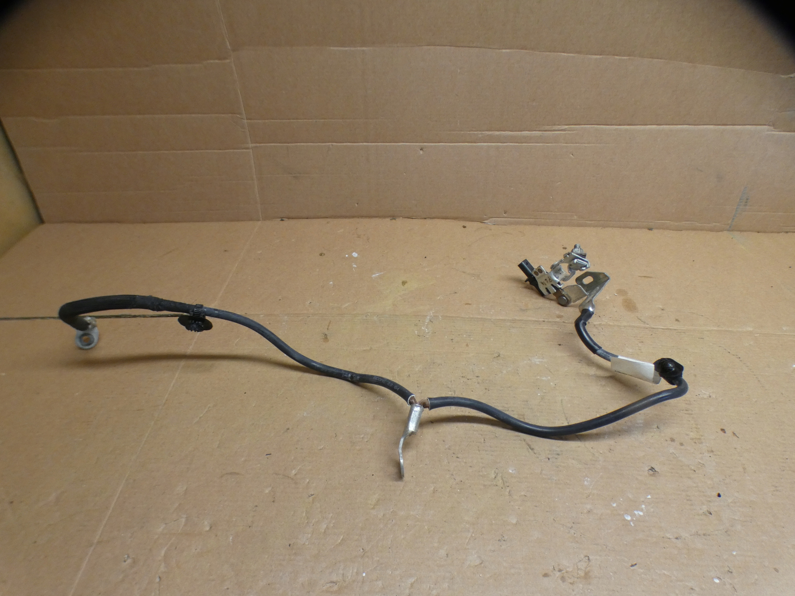 PEUGEOT 3008 II terminal 9840351880
