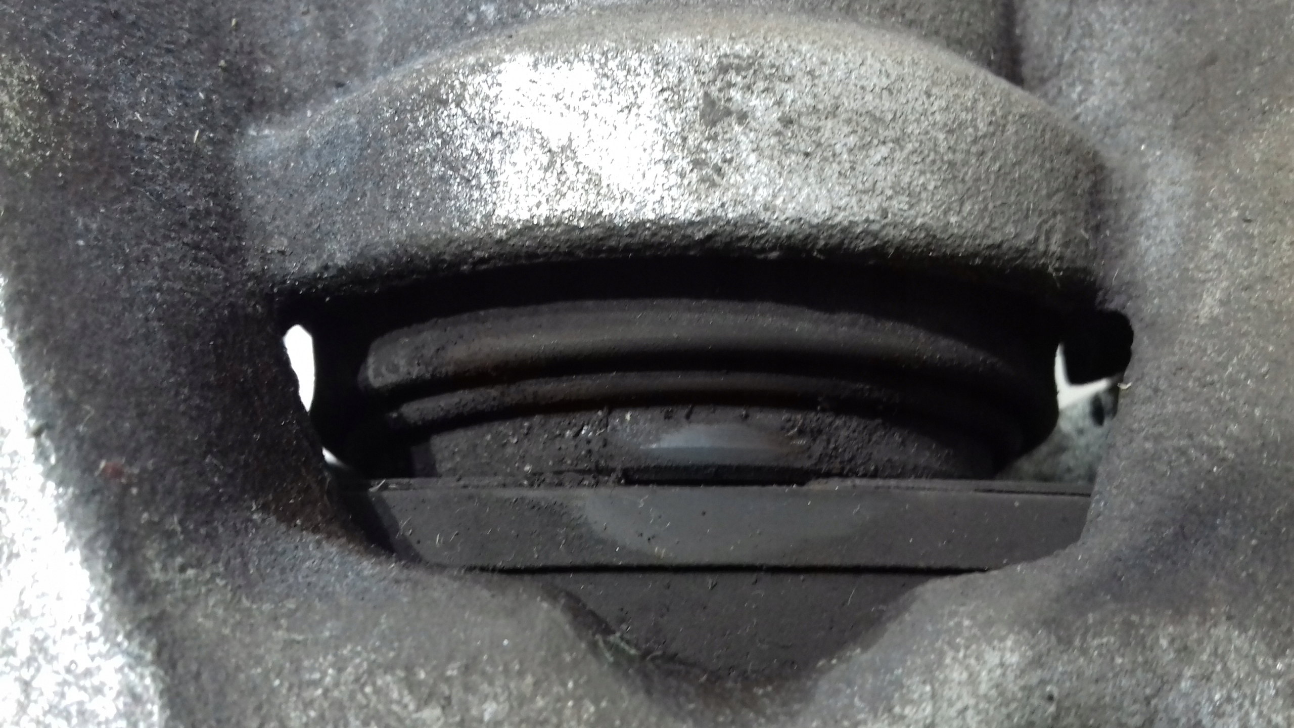 NISSAN JUKE F16 caliper brake left front