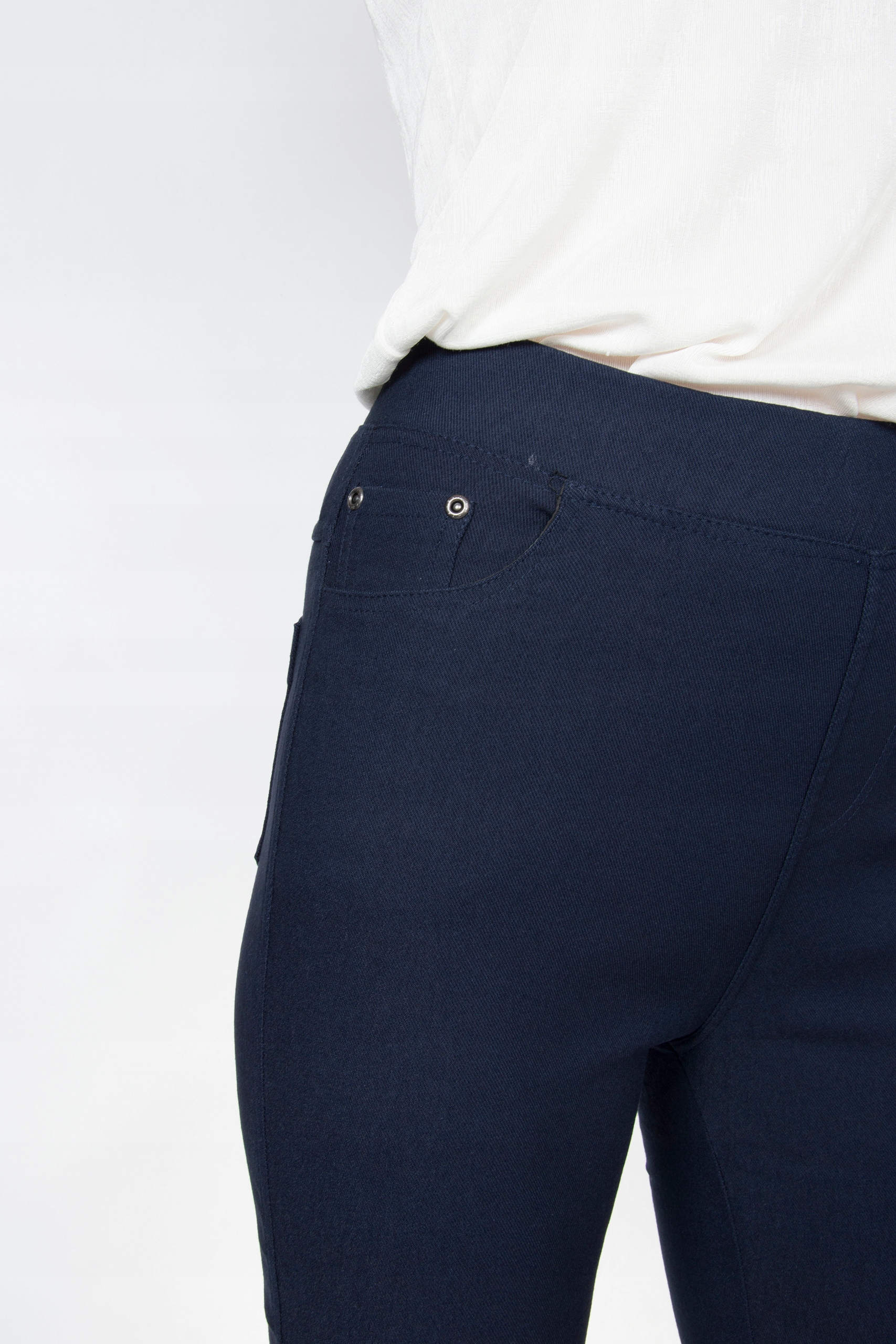 GL01_G DAMSKIE SPODNIE WYSZCZUPLAJĄCE r.4XL/5XL Stan (wysokość w pasie) wysoki