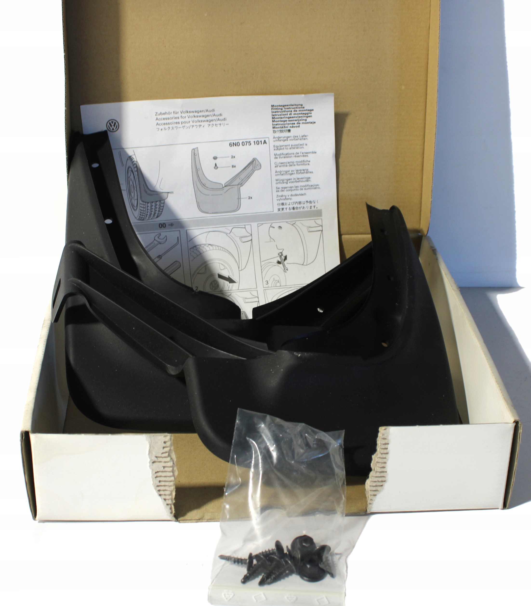 VW POLO БРЫЗГОВИКИ ЗАДНИЕ 6N0075101A