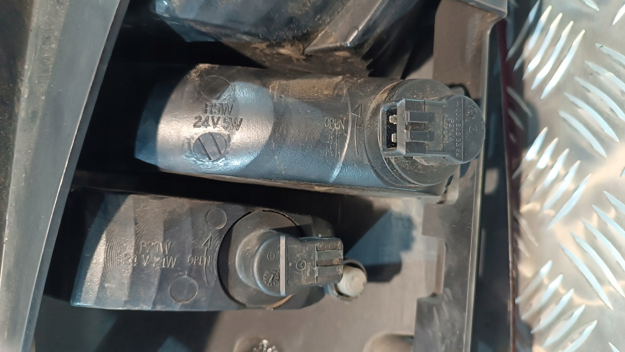 MERCEDES CITARO REFLEKTOR light rear part left A0008206864