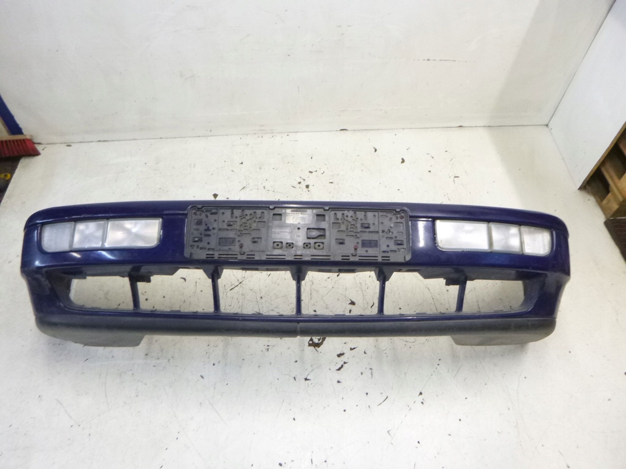 front bumper VW Volkswagen Passat B4 1994r.