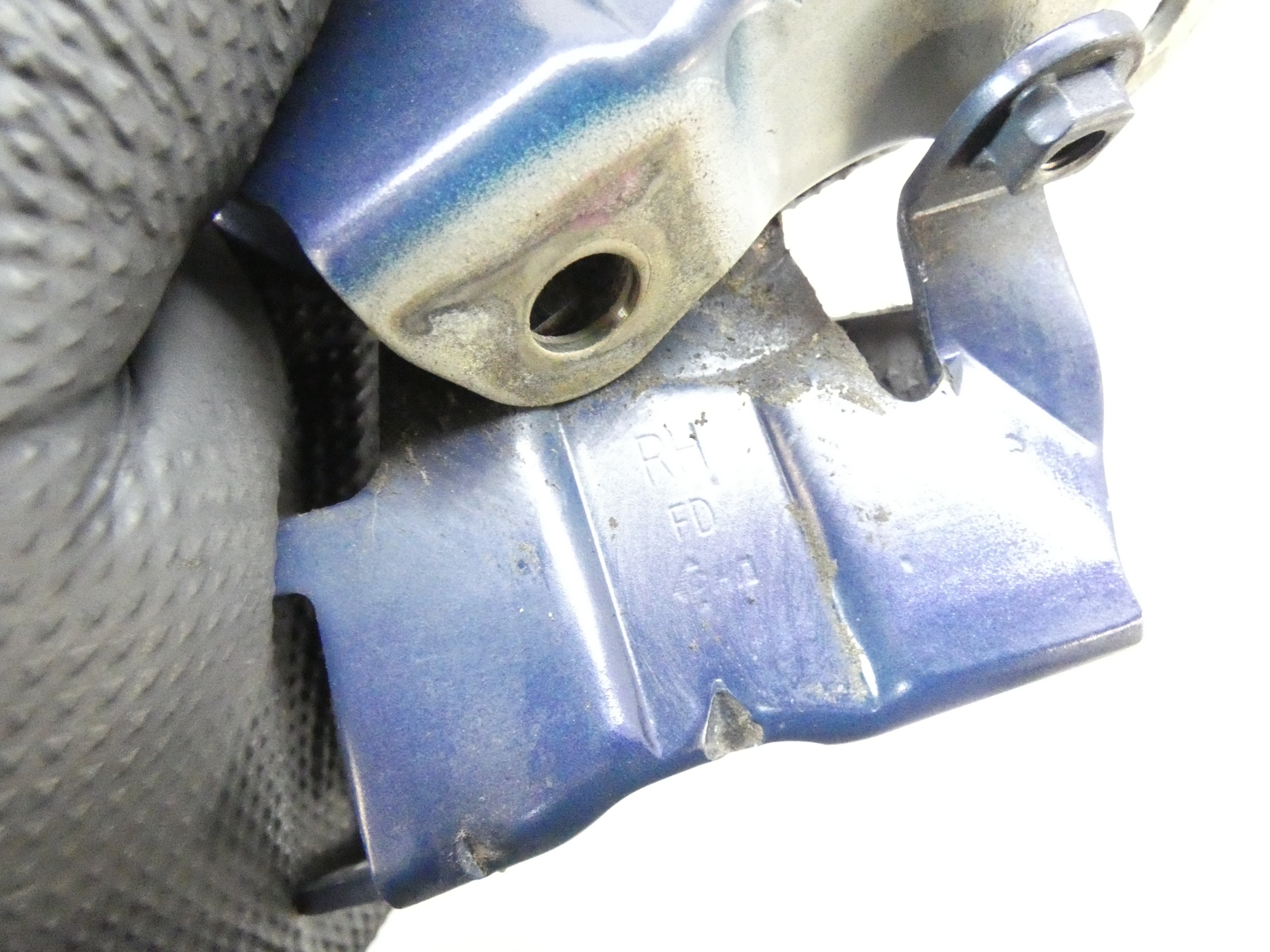 hinge bonnets HYUNDAI I30 and 06-12 colour 2X KOMPLET 2SZT