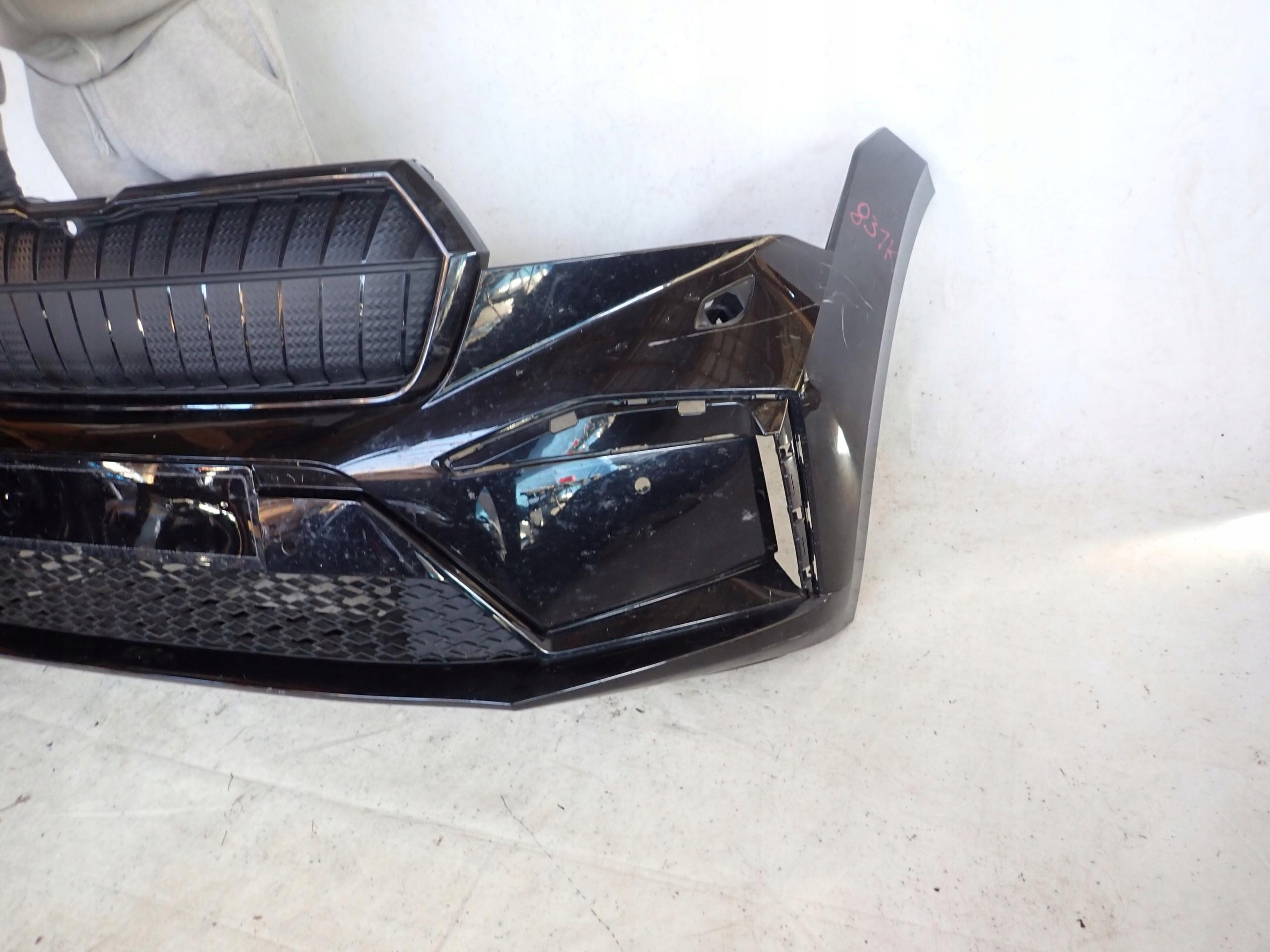 SKODA ENYAQ IV SPORTLINE 20- bumper front front SPR 4XPDC
