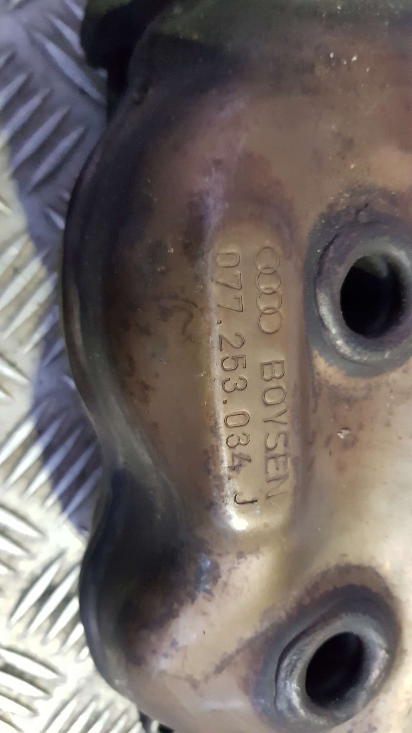 AUDI A6 C5 A8 D2 4.2 ispušna grana 077253033J