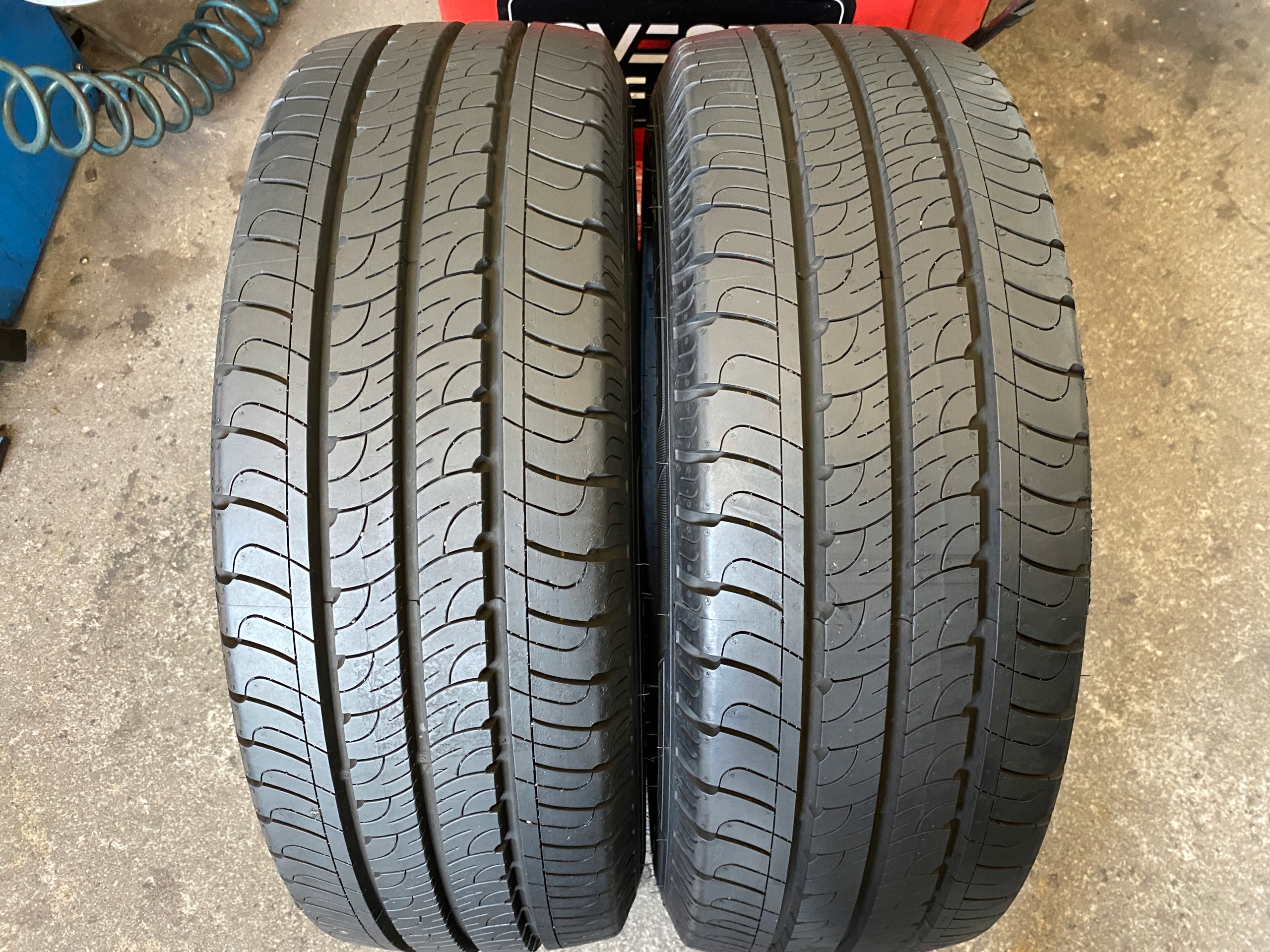 2 tyres summer 215/65R16C Goodyear EfficientGrip Cargo as new 2022r