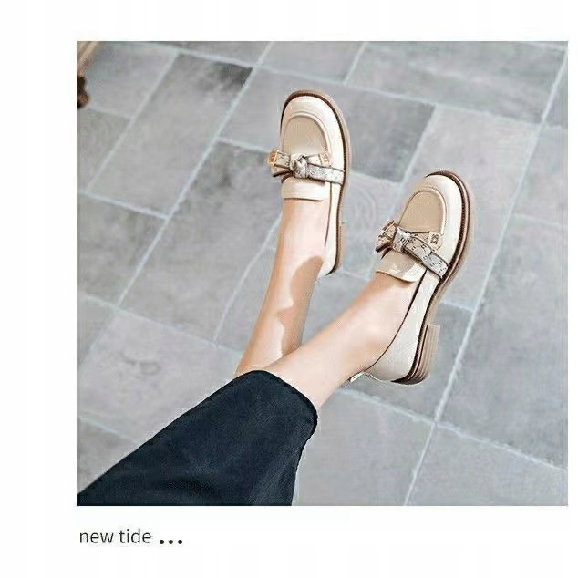 MODNE PÓŁBUTY MOKASYNY DAMSKIE ZE SPRZĄCZKĄ Długość wkładki 1 cm