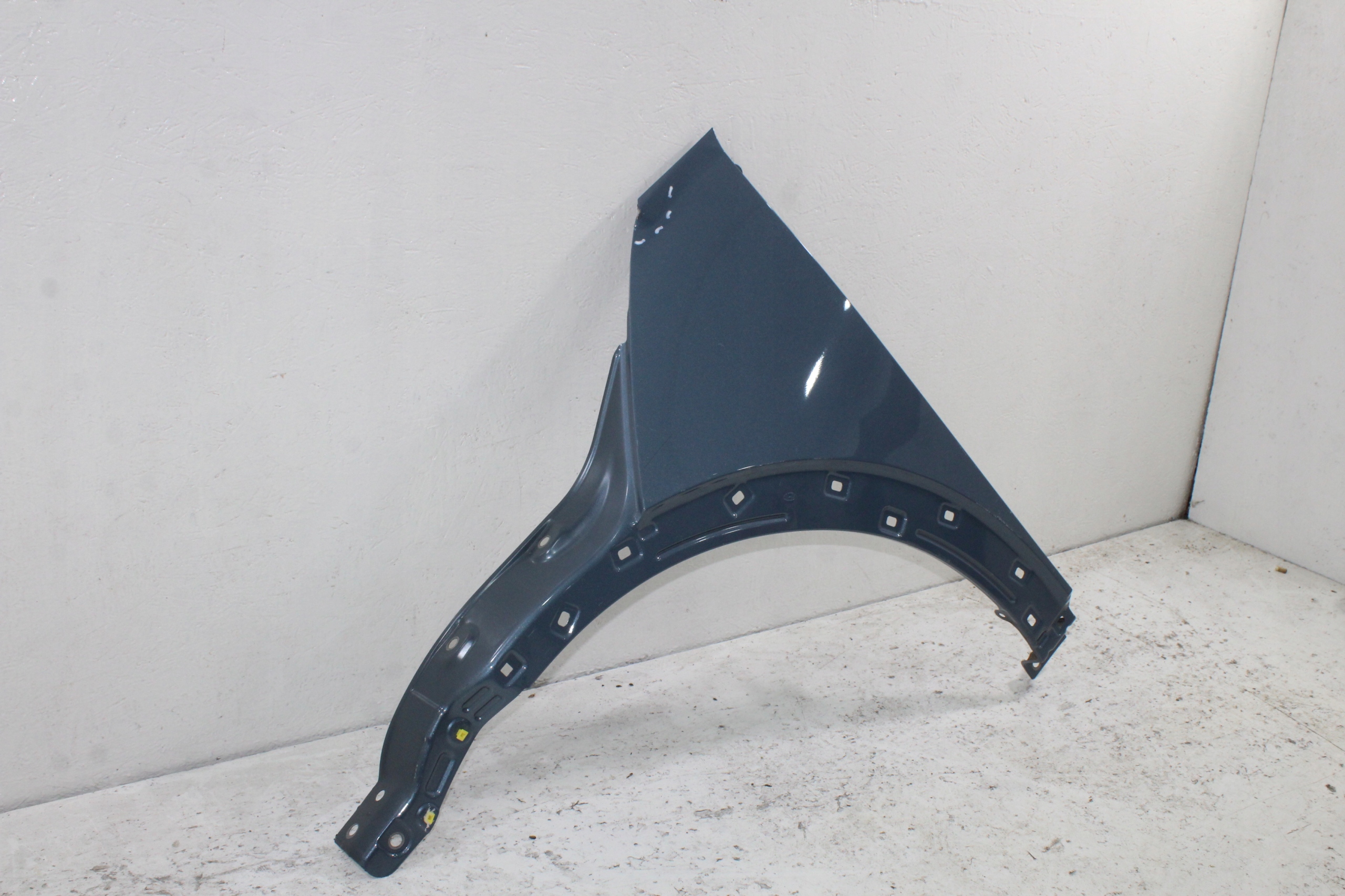 Hyundai Ioniq V fender left front