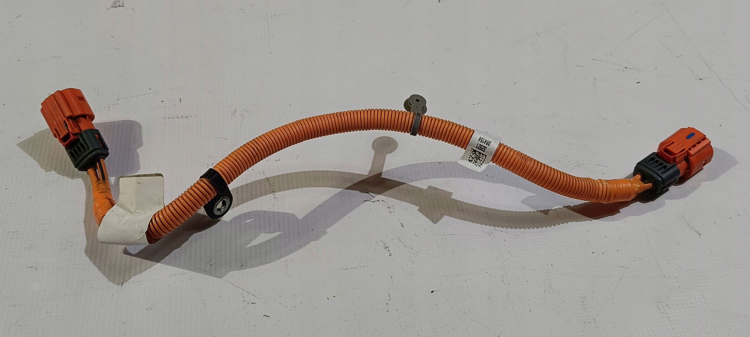 bundle wiring connecting spoiler kabel Chrysler Pacifica Hybrid 2022