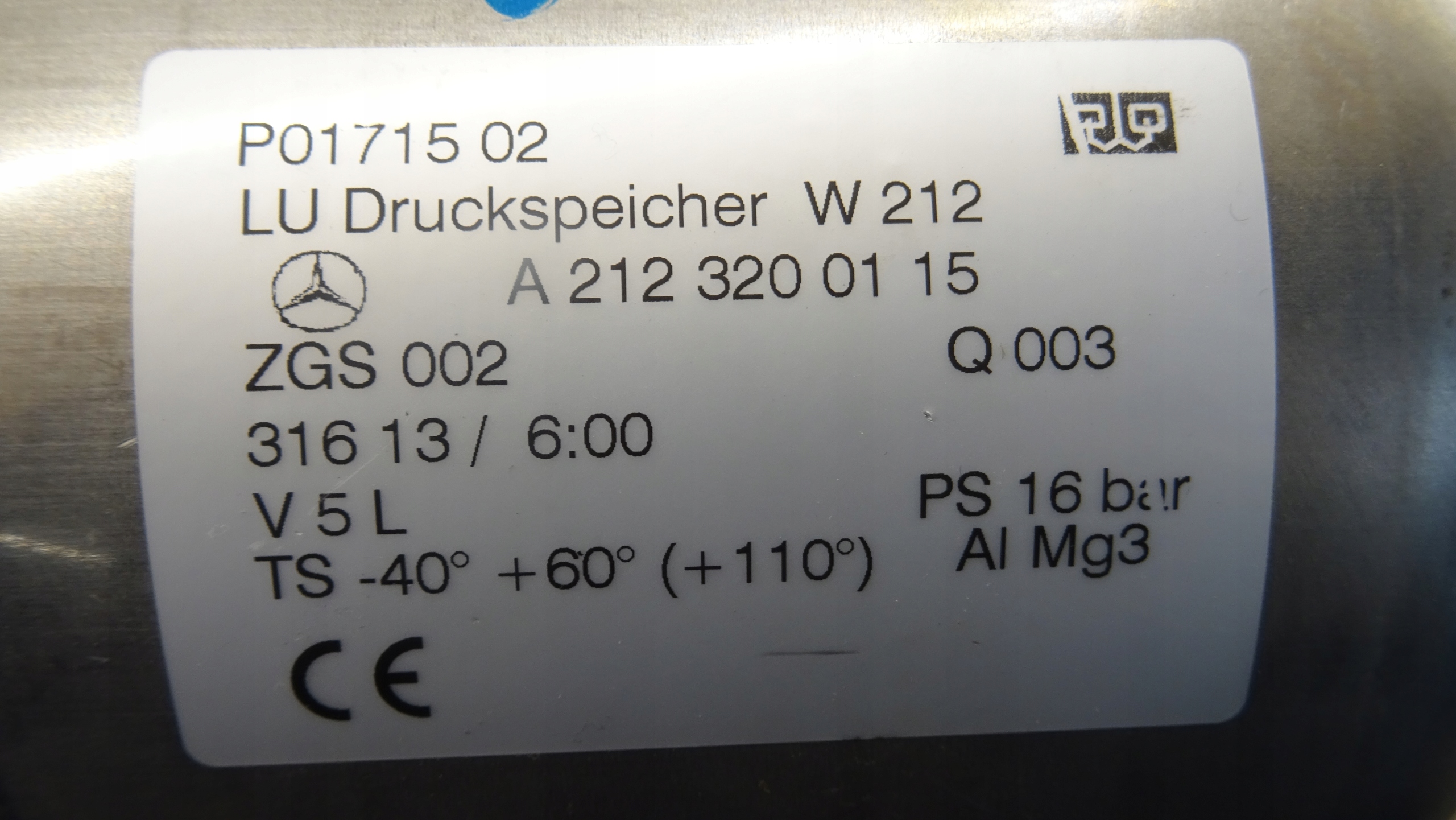 MERCEDES W212 Behälter luft A2123200115 NR M678