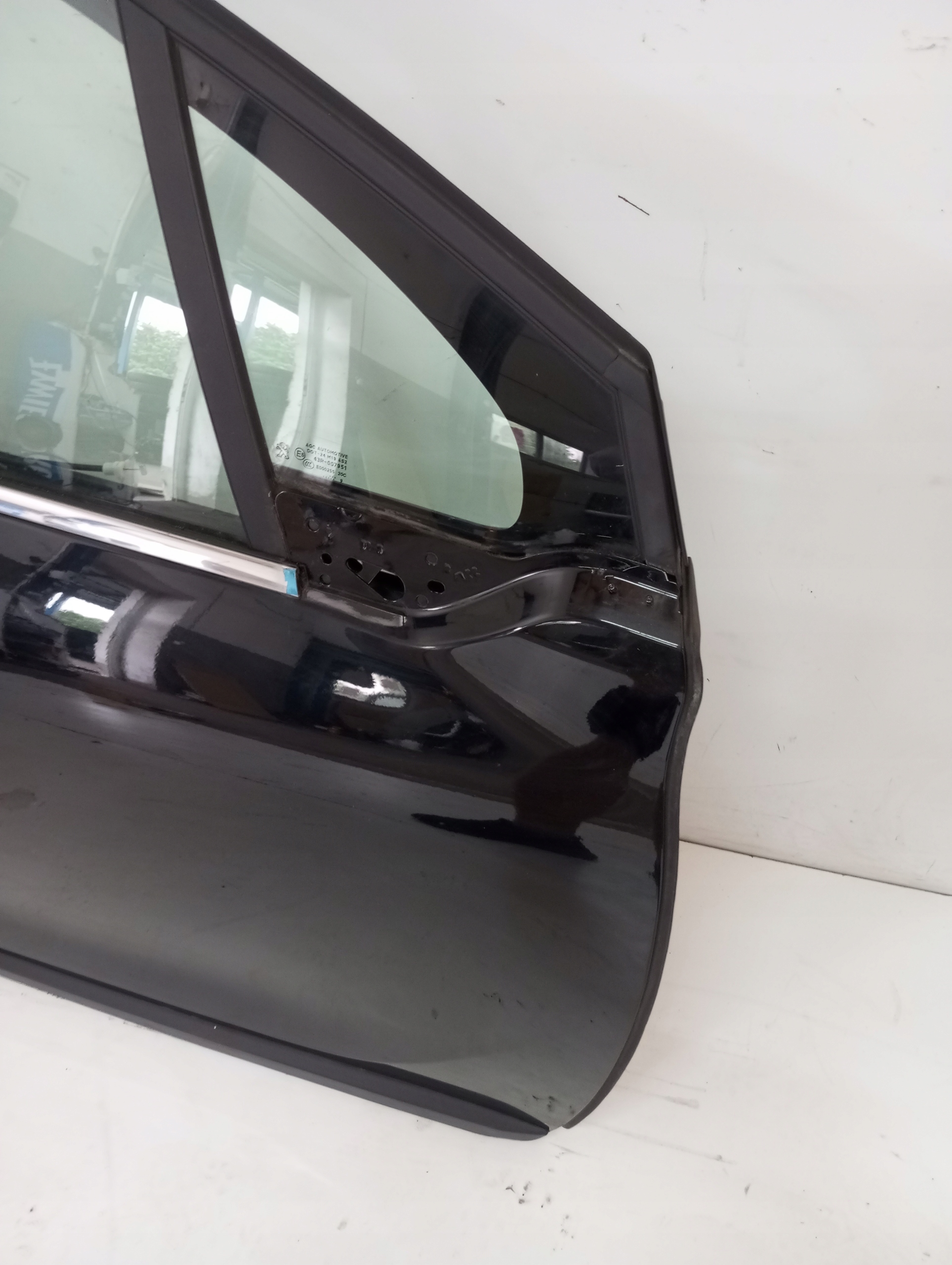 door right front PEUGEOT 2008 and 19R