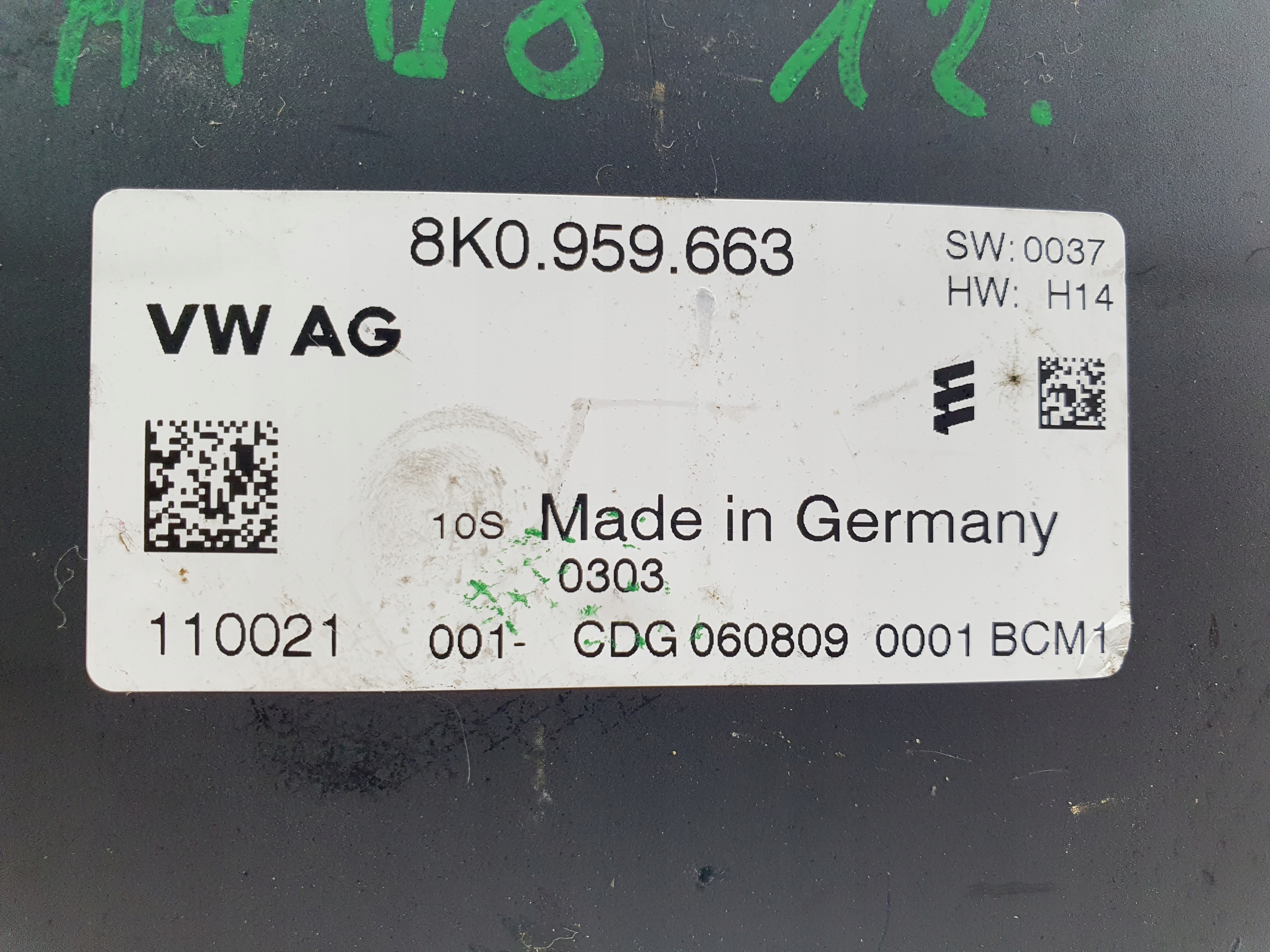 Audi A4 B8 8K0 07-12 S-line unité commande moteur pour batterie