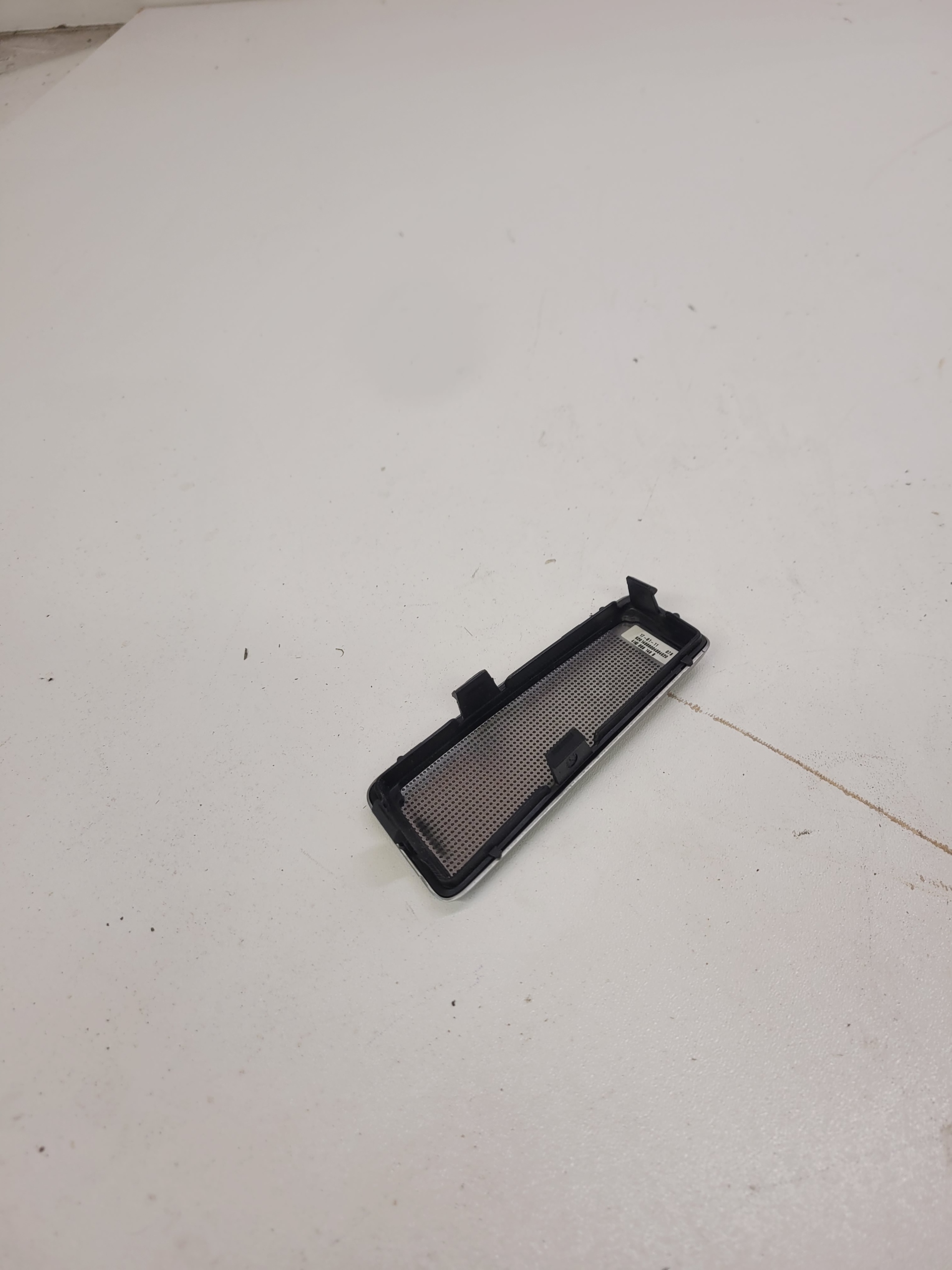 krycí repráku B&O AUDI A8 D4 4H0868148B