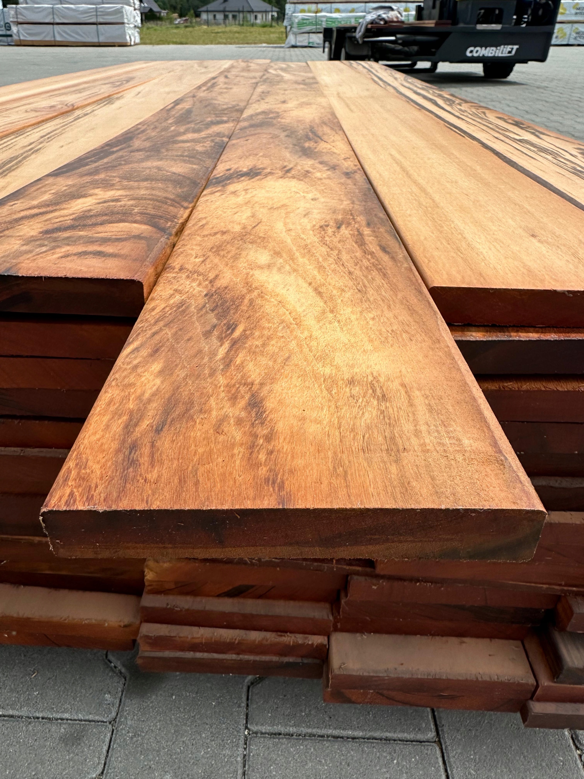 https://a.allegroimg.com/original/1138de/5f1ba3304f04abd0ca987b991a10/TERASOVA-DESKA-EXOTICKA-TERASA-TIGERWOOD-21X145