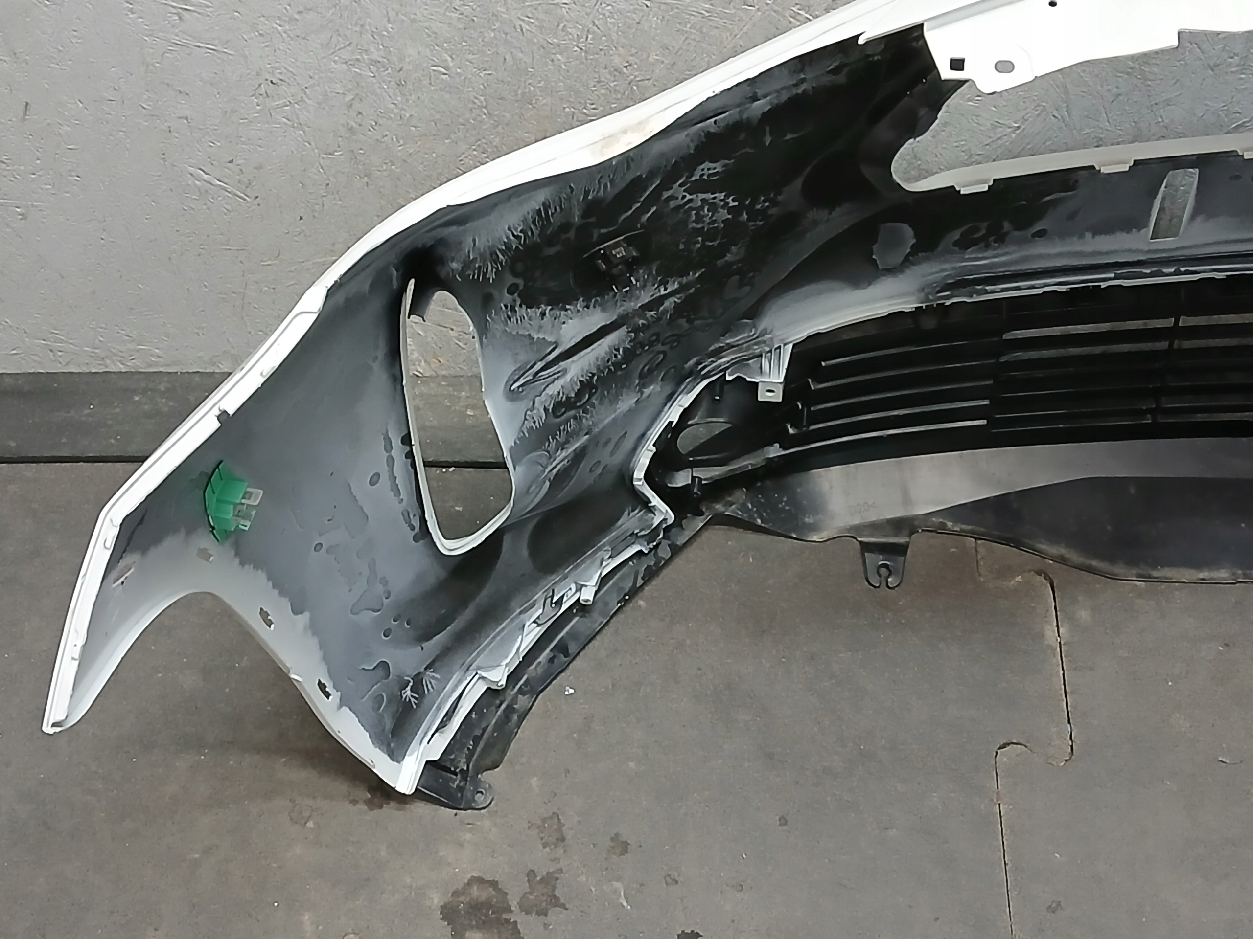 bumper front TOYOTA YARIS CROSS