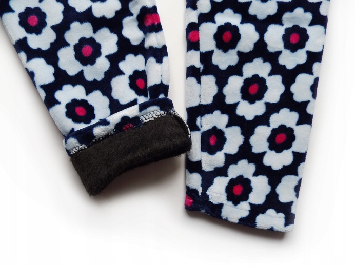

Legginsy Spodnie Welurowe Na Futerku T9026 98/104