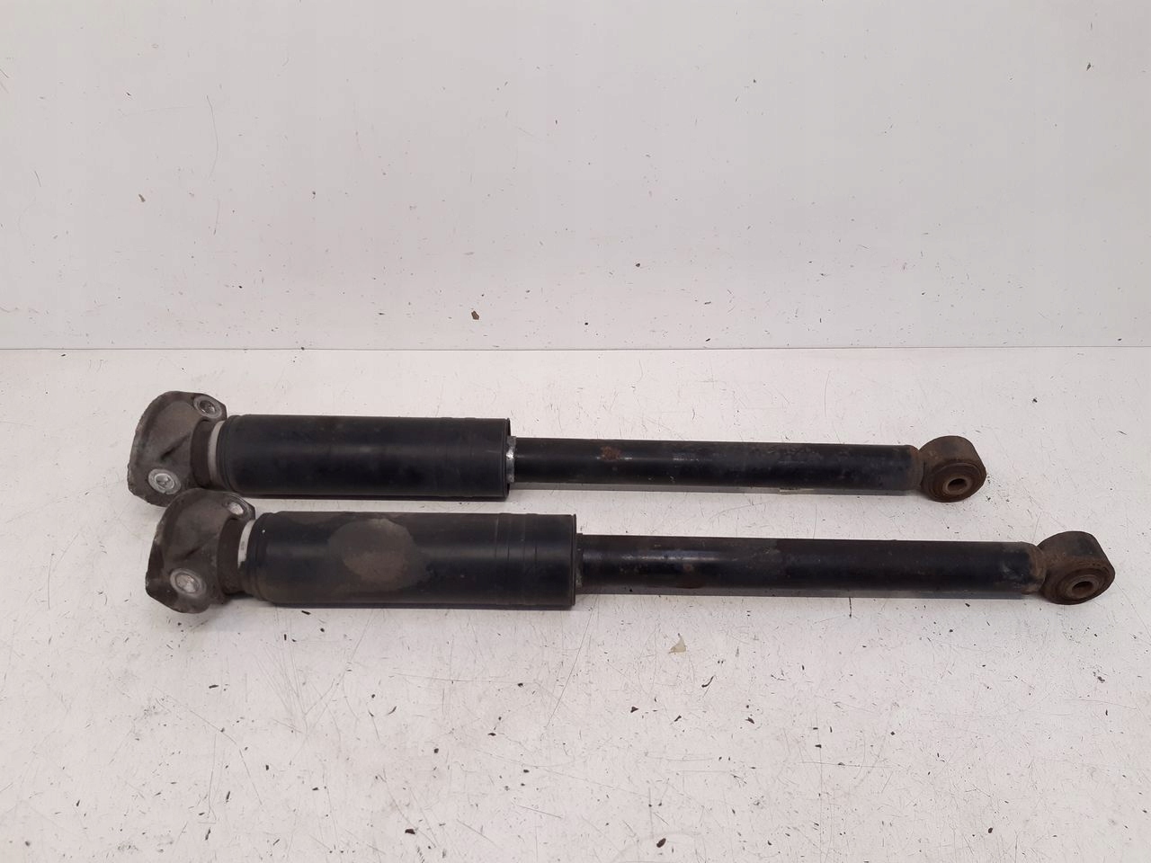 shock absorber rear part rear Chevrolet Cruze 1,8i