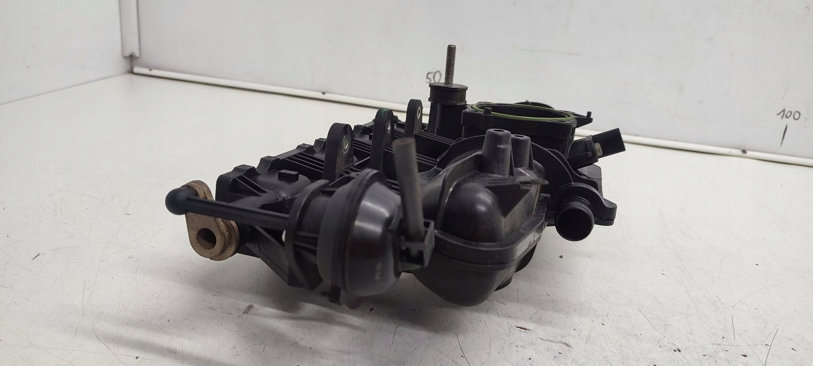 intake manifold Audi A4 B8 1,8 TFSI CDH