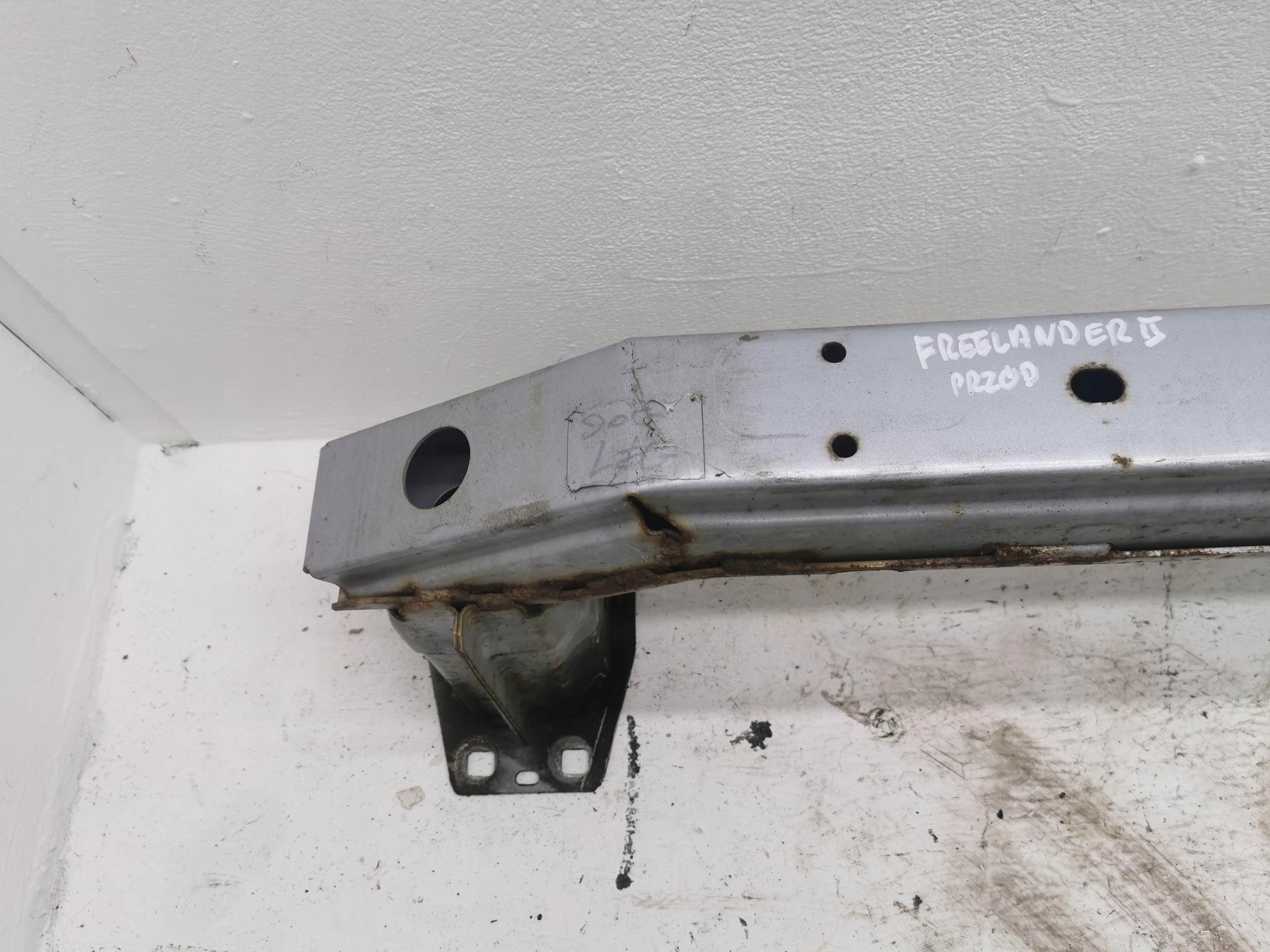 bumper support front LAND ROVER FREELANDER II L359