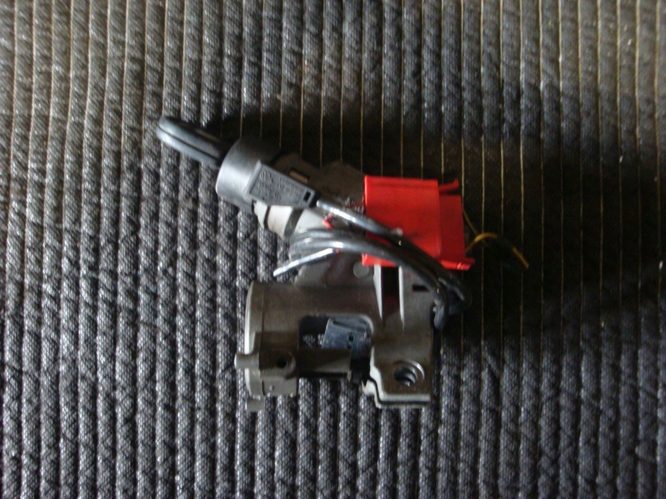 6X0953254 - КЛЮЧ ЗАЖИГАНИЯ VW POLO 6N2 1.4 TDI OE