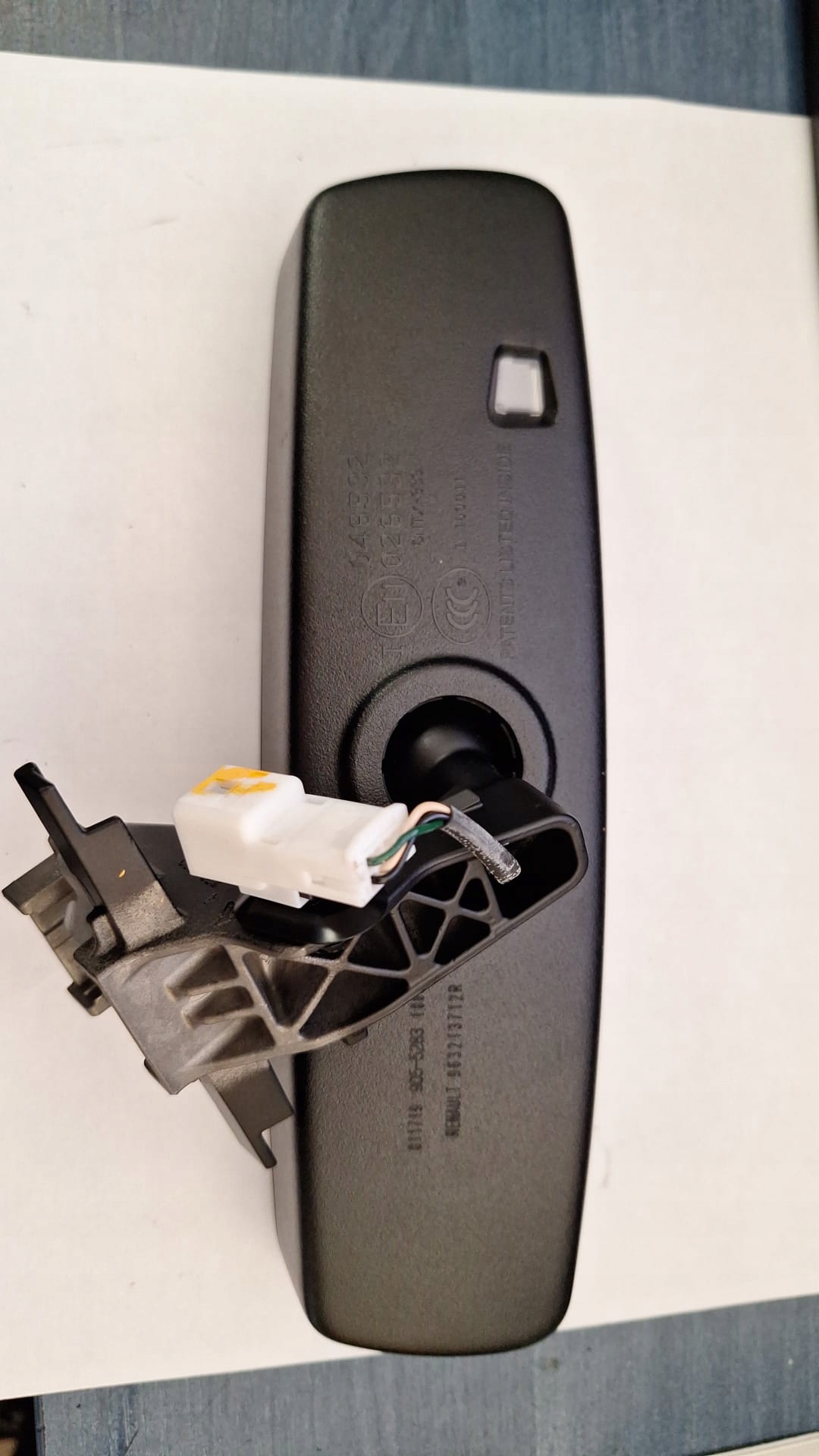 LUSTERKO WSTECZNE WEWNĘTRZNE RENAULT CLIO V 963213712R Producent części Renault OE