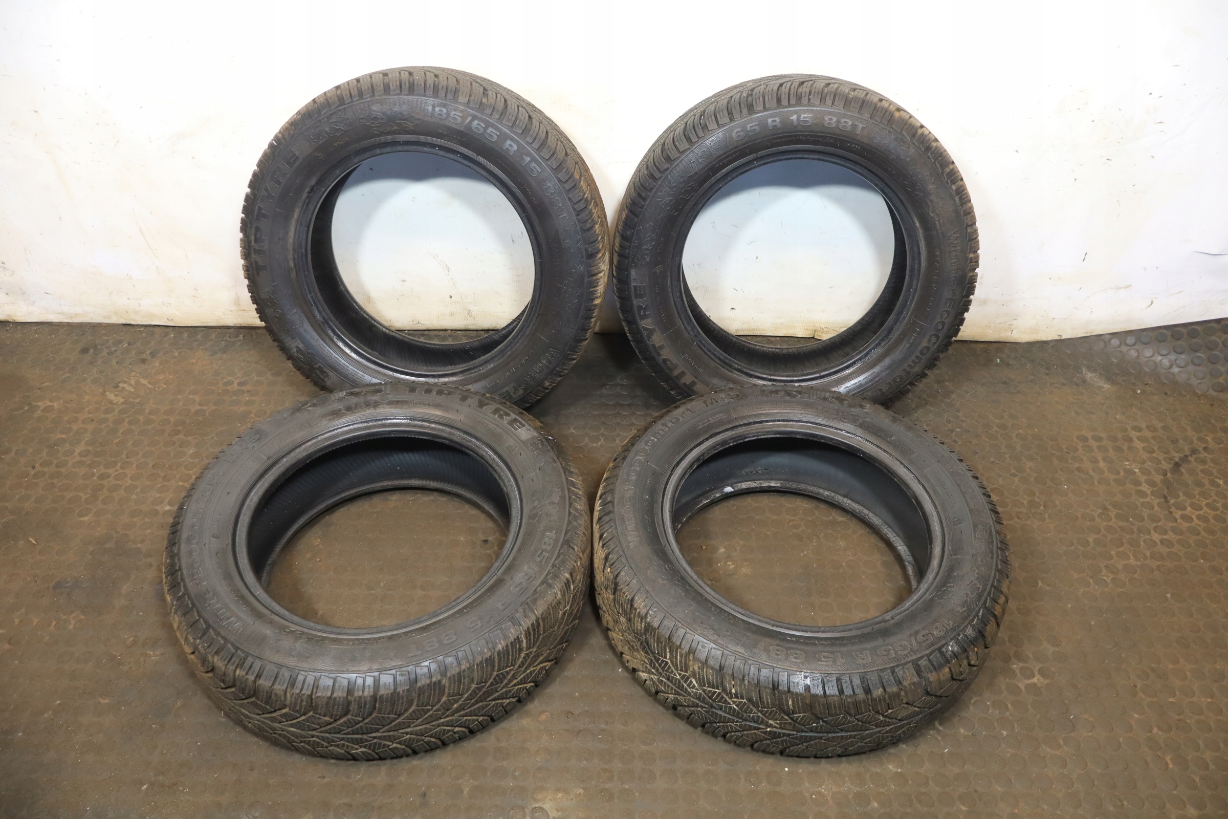 OPONA OPONY 4 SZT TIPTYRE 185/65/15 ZIMA 21R