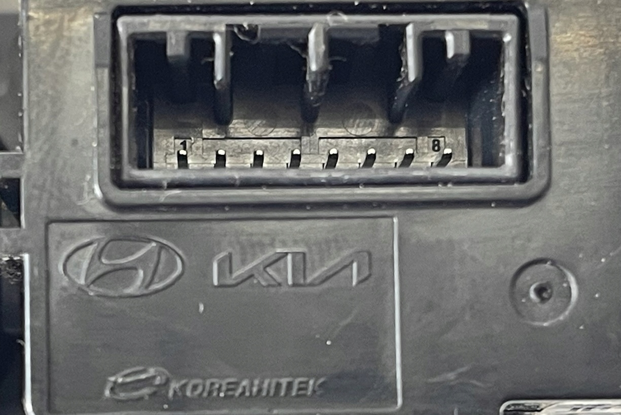 HYUNDAI KONA II PANEL USB 12V 961A0-BE100