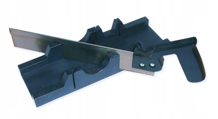 skrzynka korytko uciosowa + piła BEAST