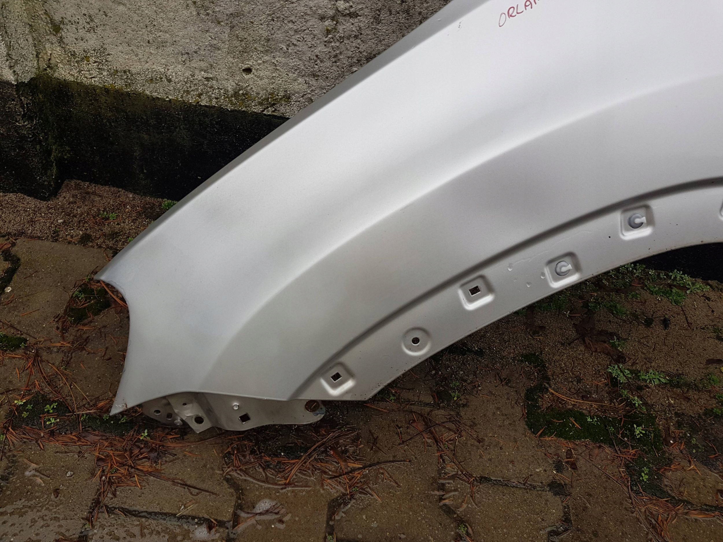 CHEVROLET ORLANDO fender left front GAN