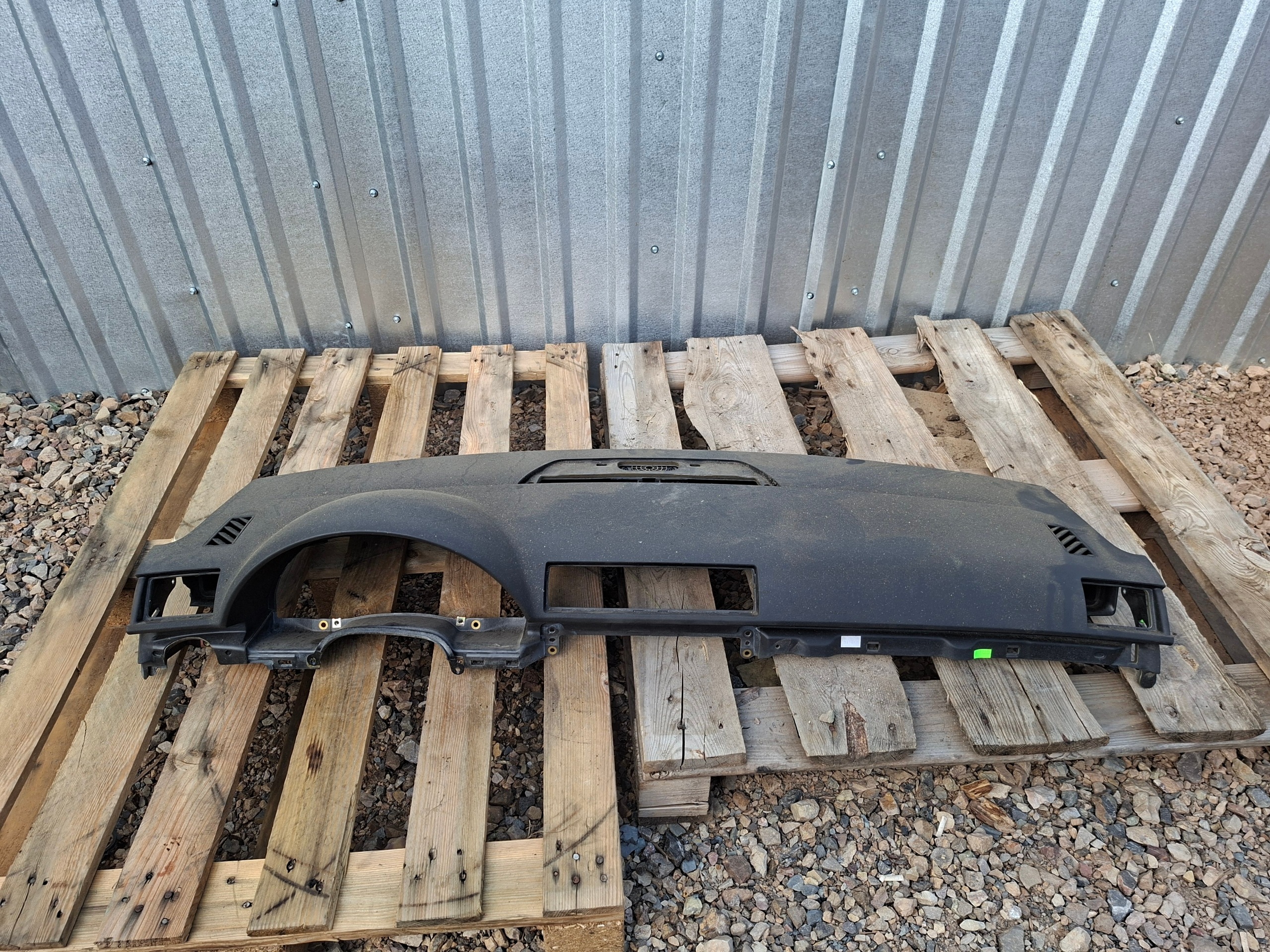 console dashboard instrument panel AUDI A4 B6 8E1858041
