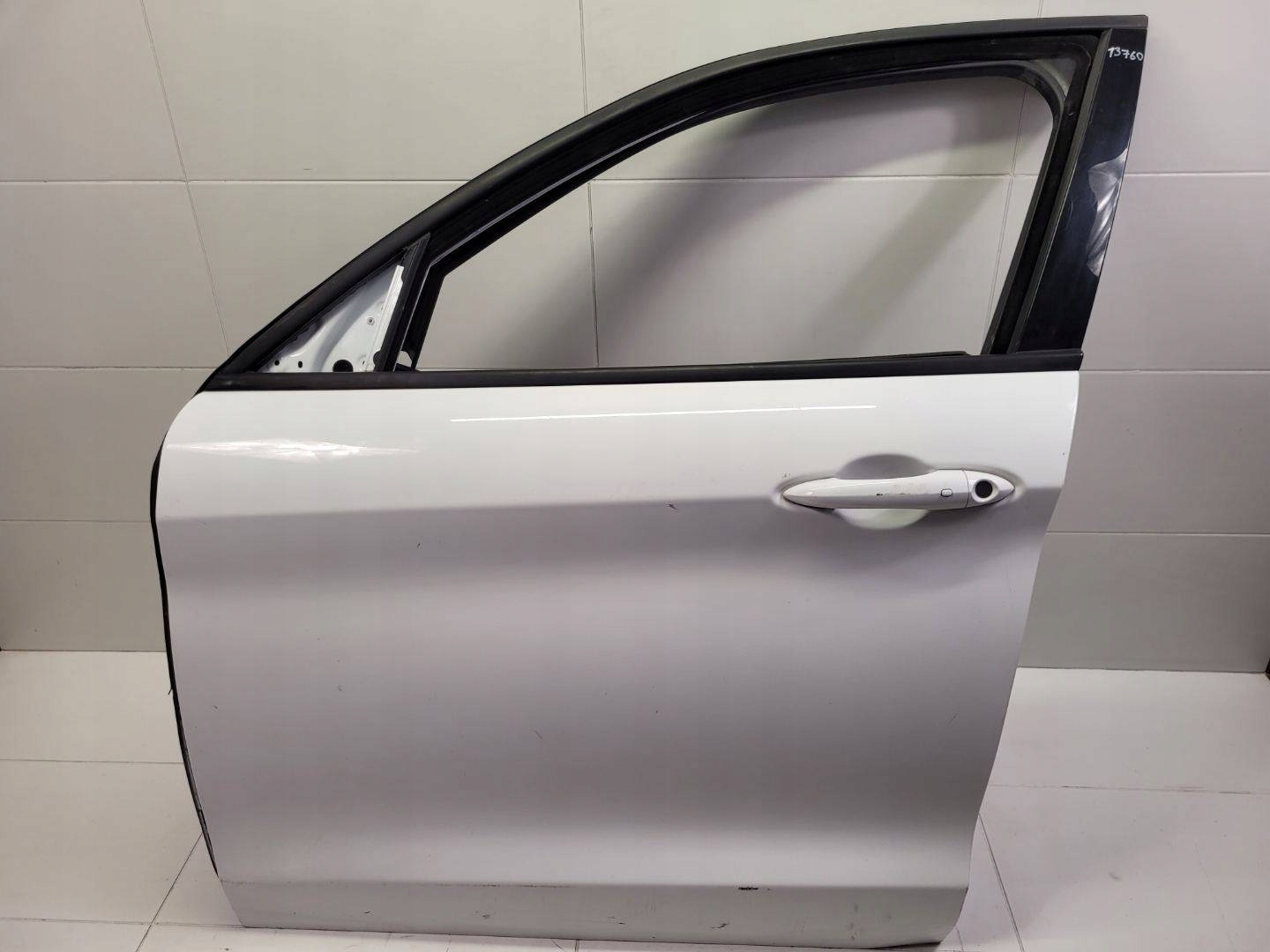 door front left side Alfa Romeo Stelvio 2017