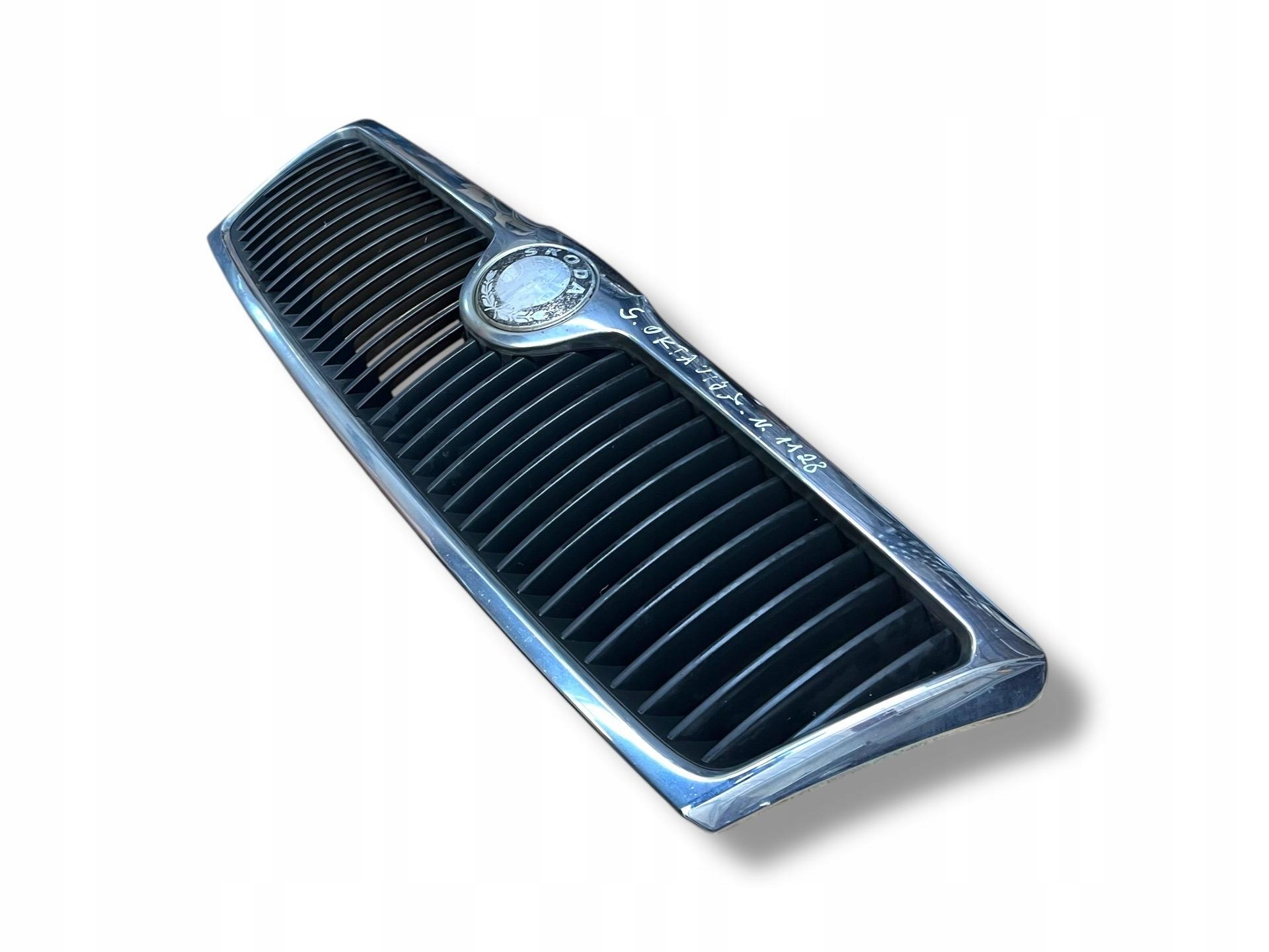 grille radiator Skoda Octavia 2 2008 1Z0853668