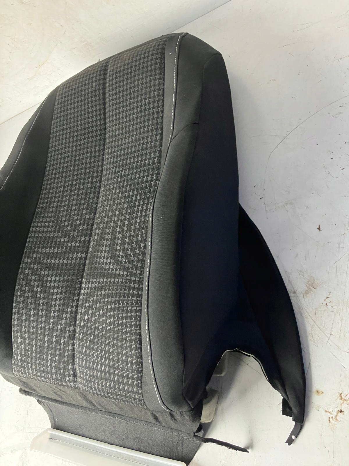 OPARCIE seat PEUGEOT 308 T9 LIFT right front