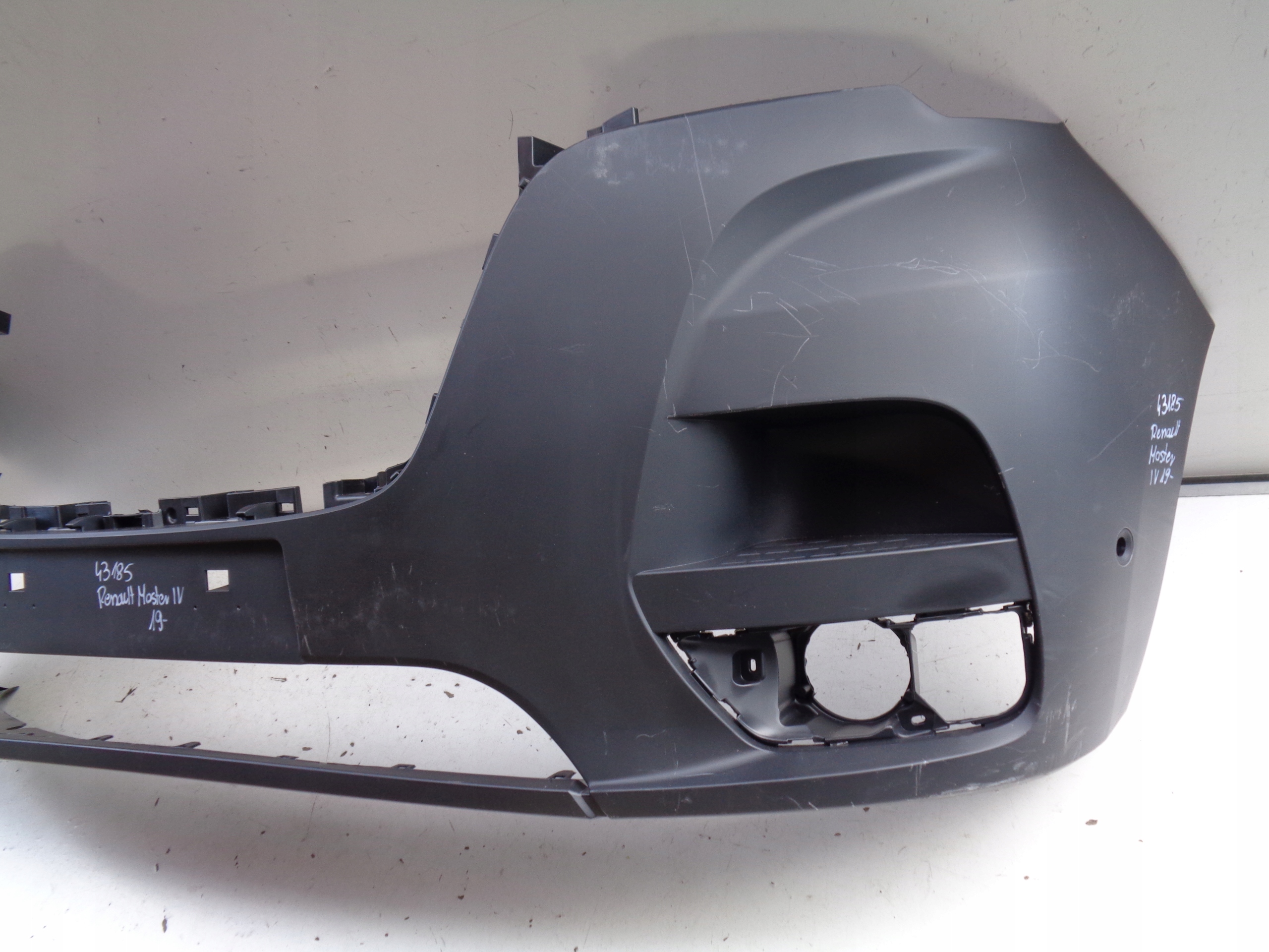front bumper RENAULT MASTER IV 19- NR 43185