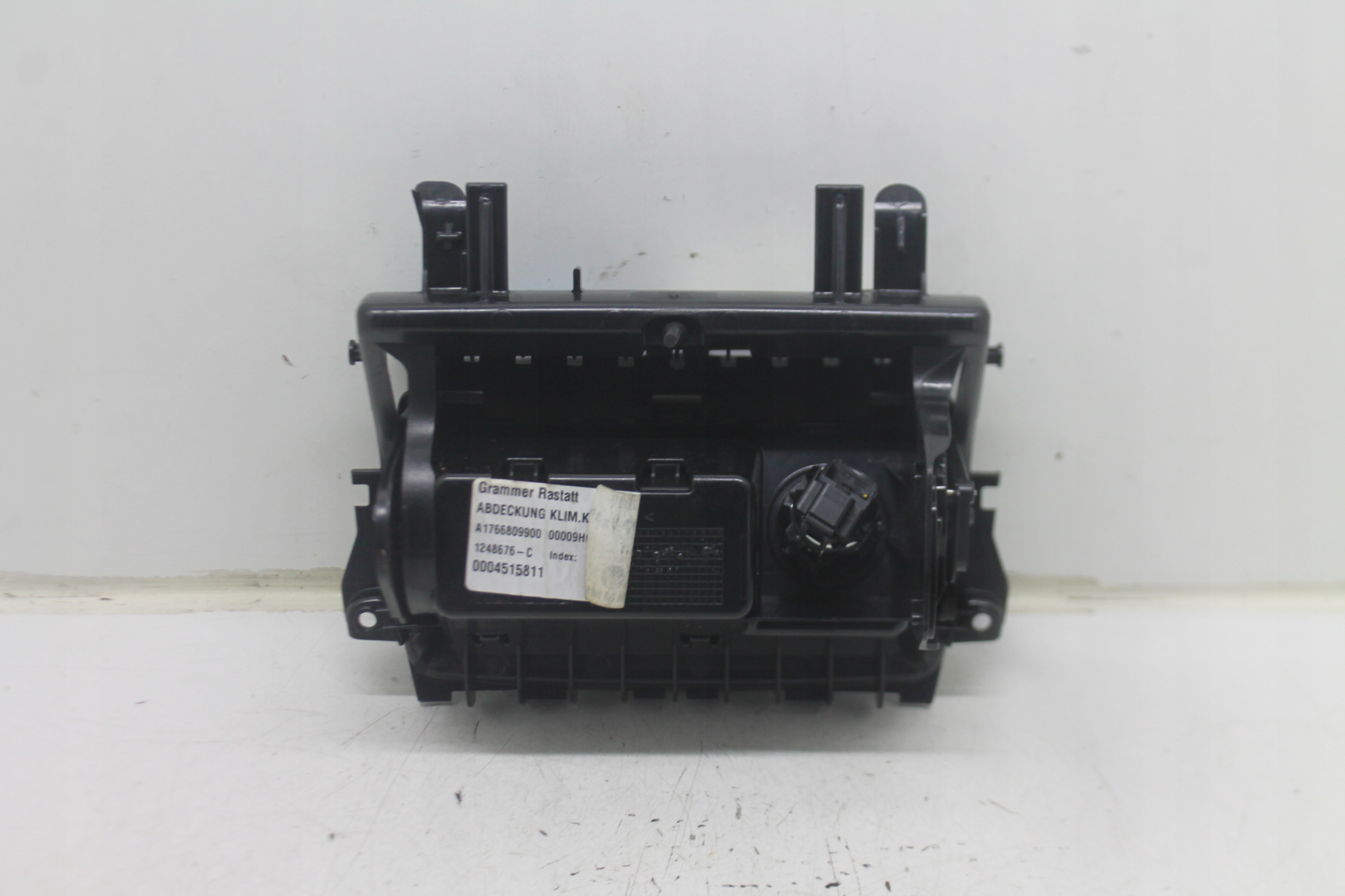 passenger compartment ashtray A1766804400 MERCEDES W176