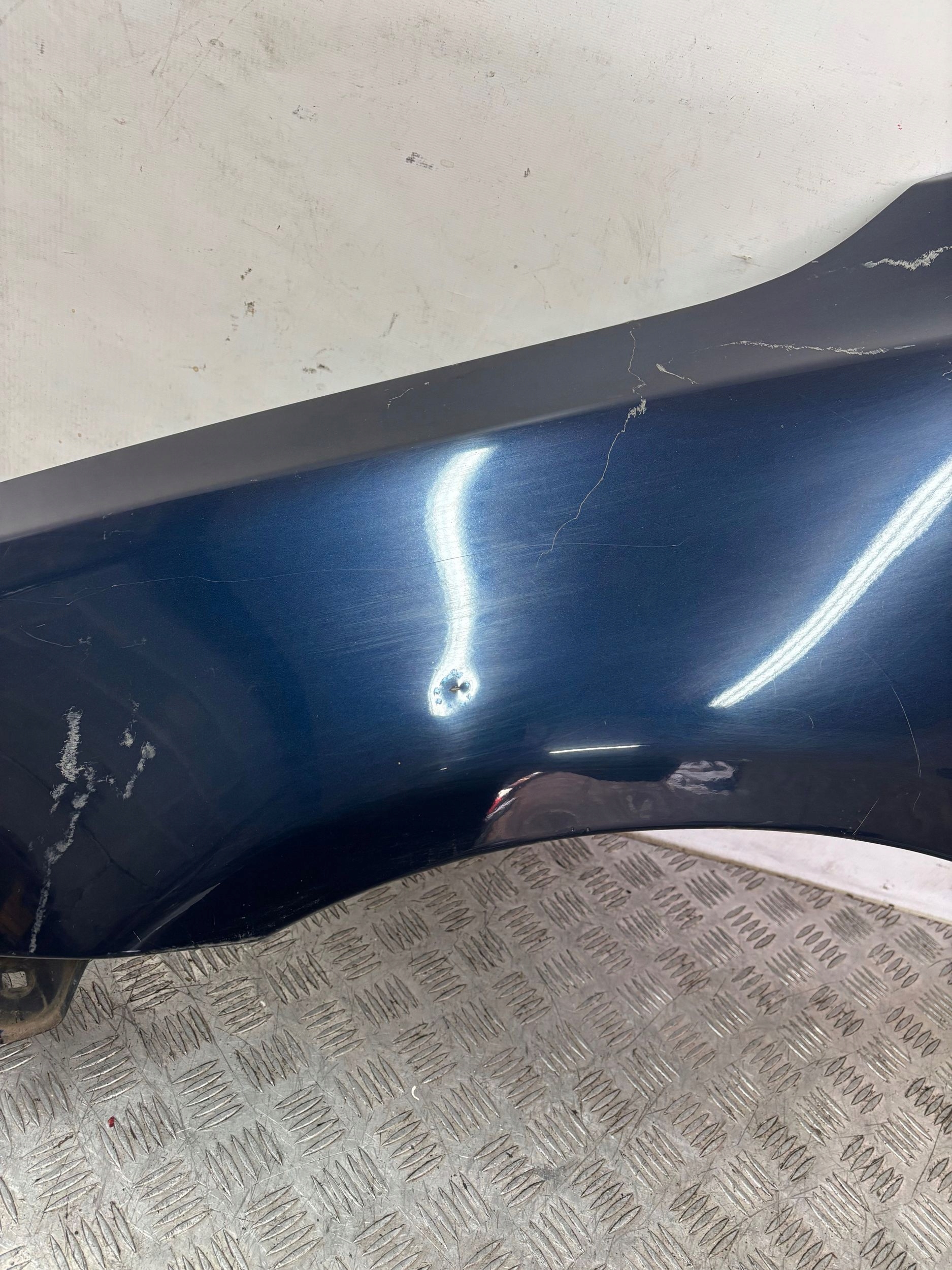 fender front front left TOYOTA AVENSIS T25 03
